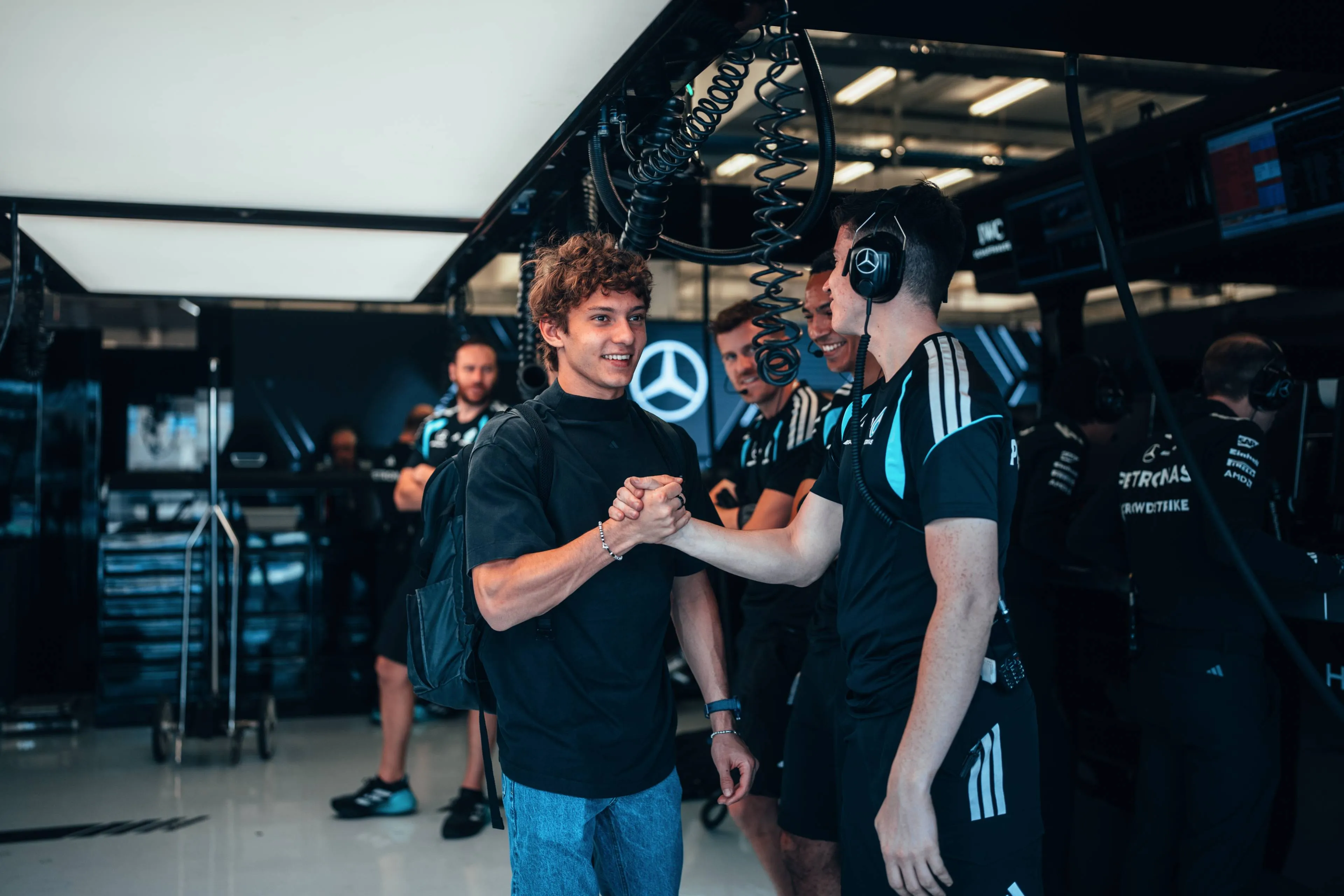 kimi-antonelli-mercedes-donderdag-wintertests-bahrein