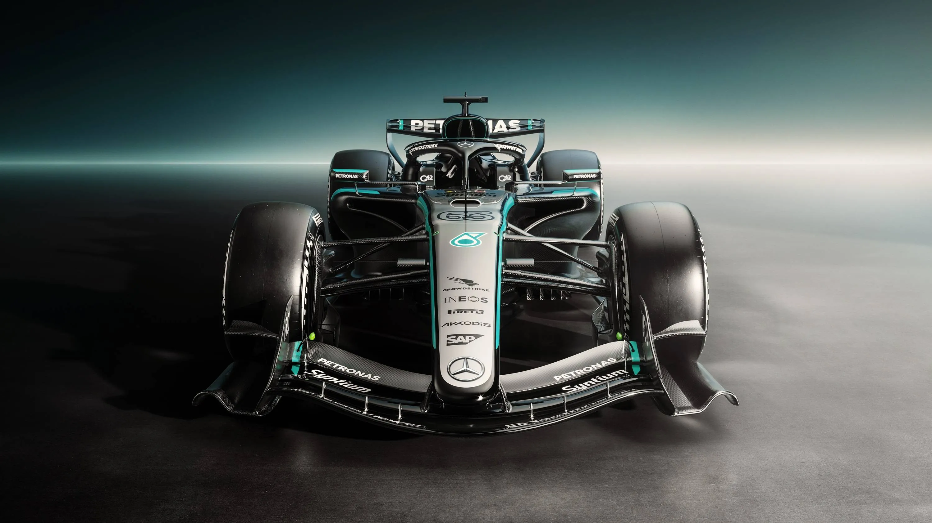 Mercedes-W17-presentatie-2