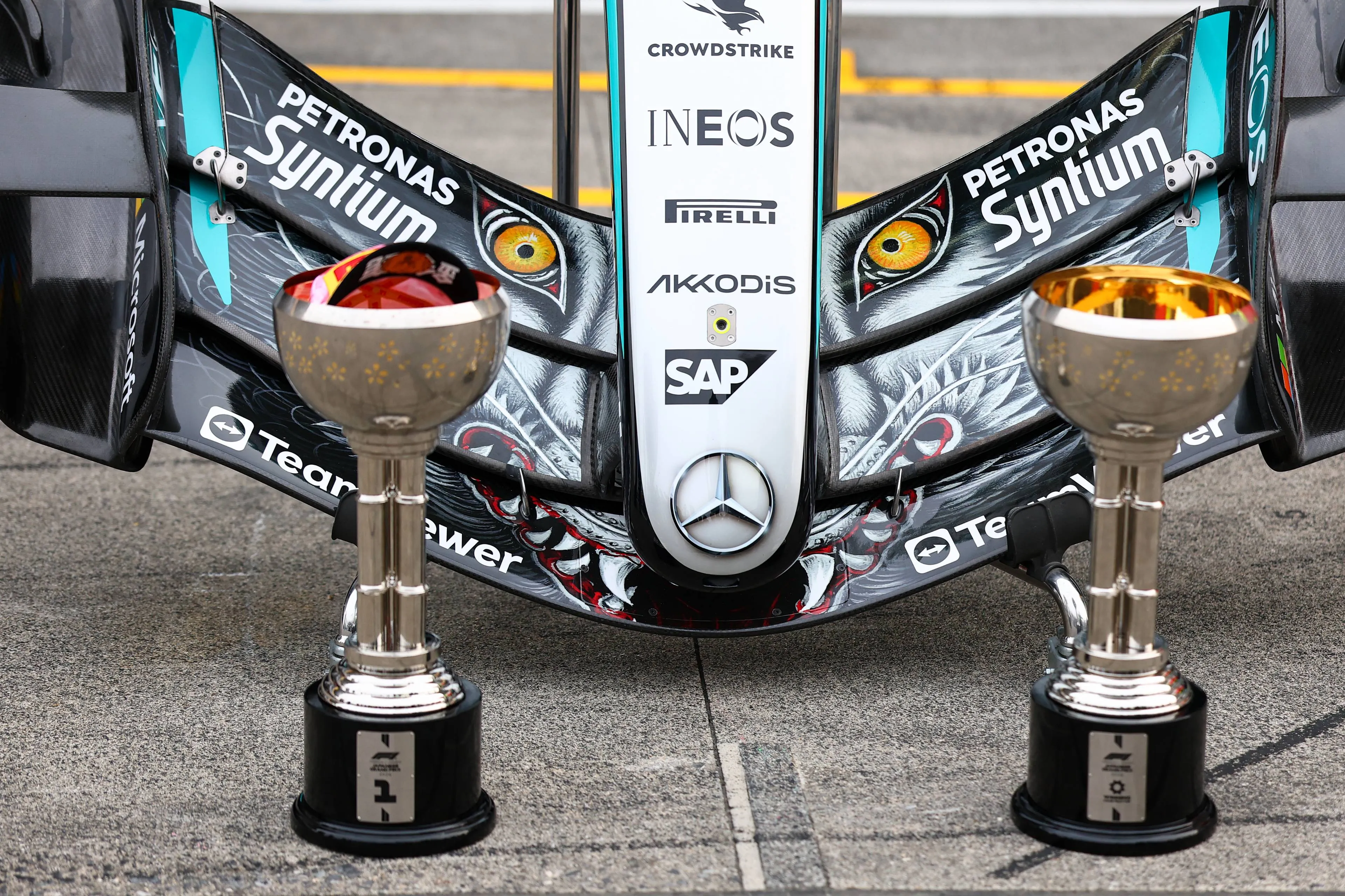 kimi-antonelli-george-russell-mercedes-2026-zondag-race-japan