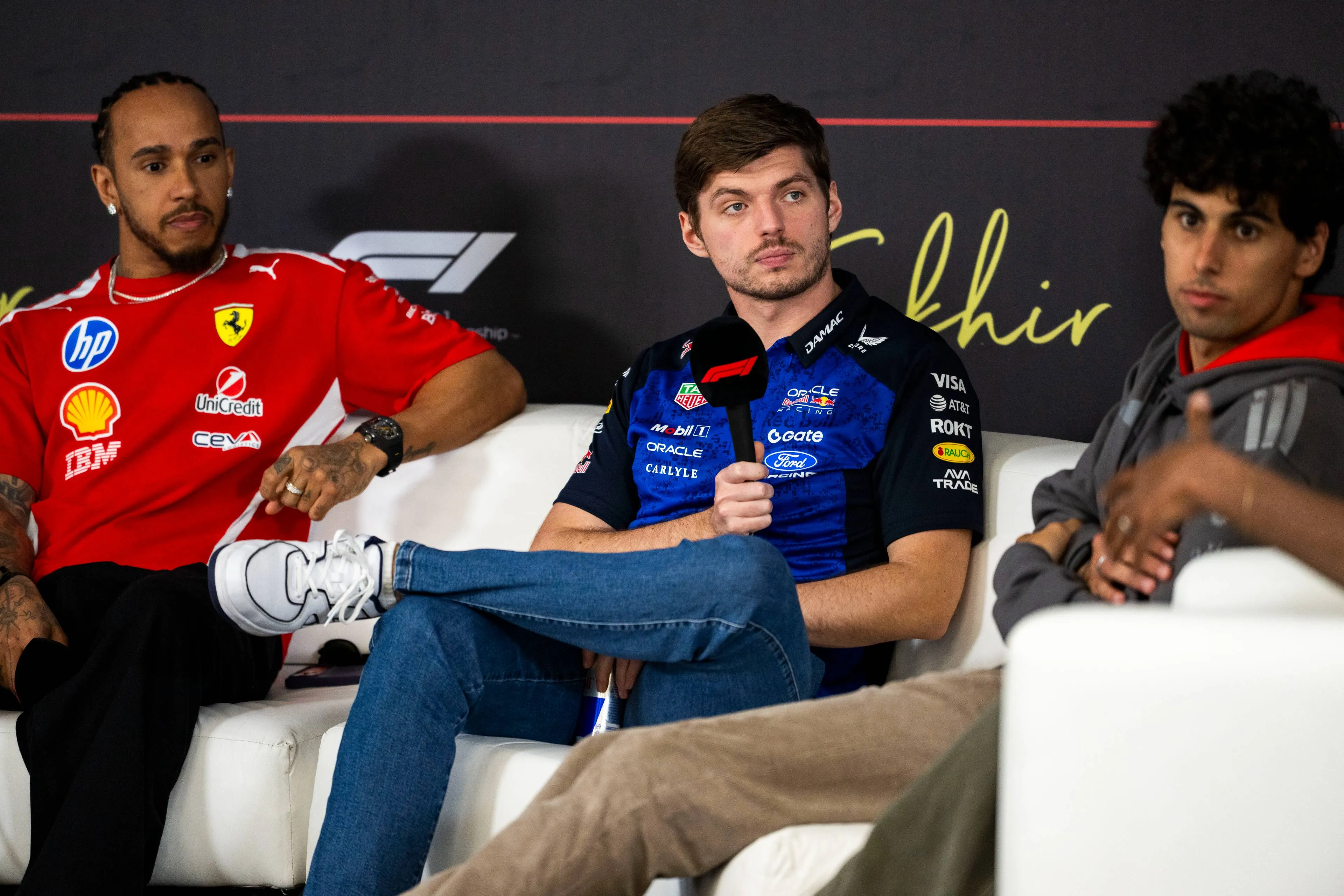 max-verstappen-lewis-hamilton-2026-2-gabriel-bortoleto