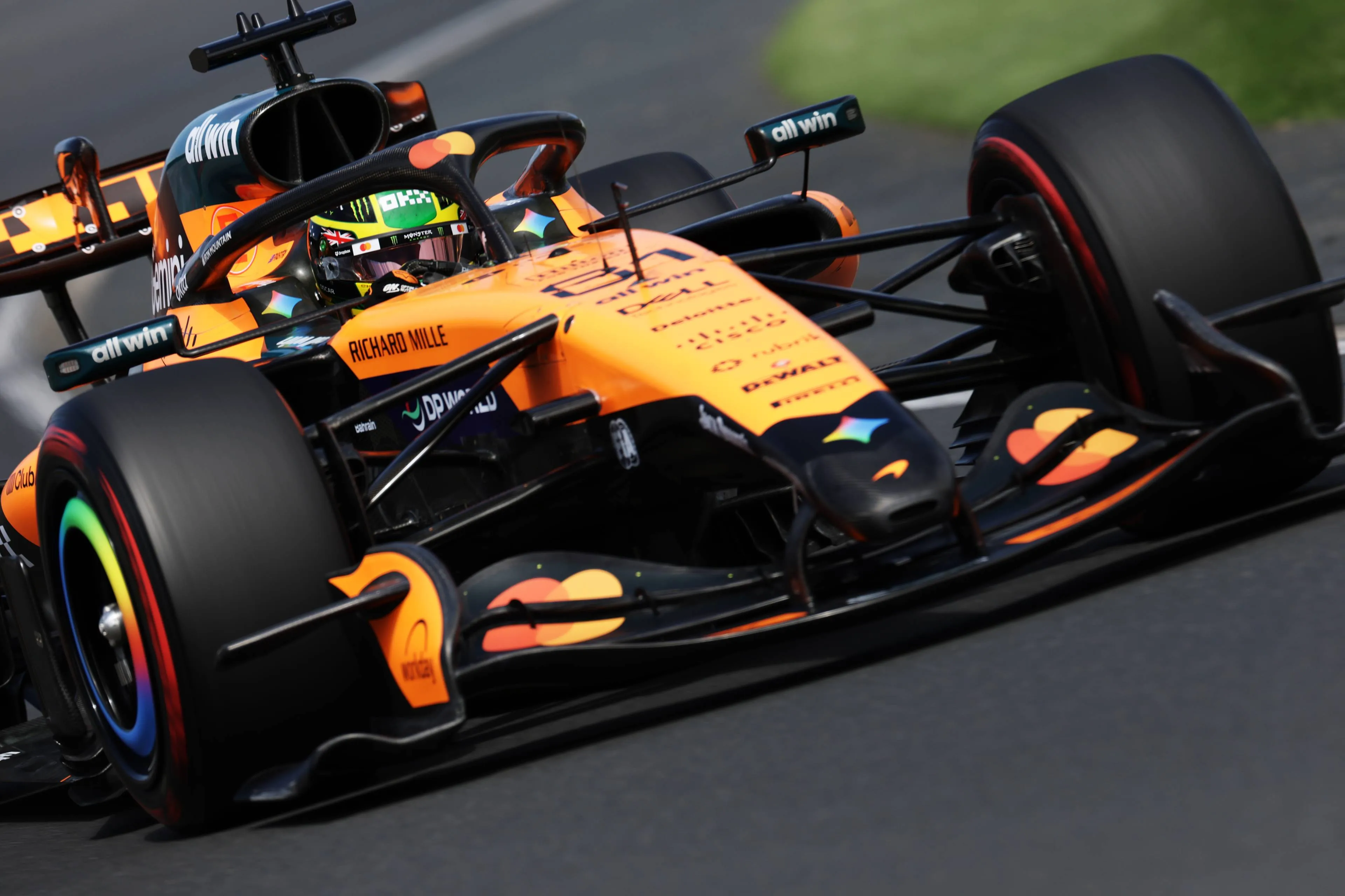 oscar-piastri-mclaren-zaterdag-australie (6)