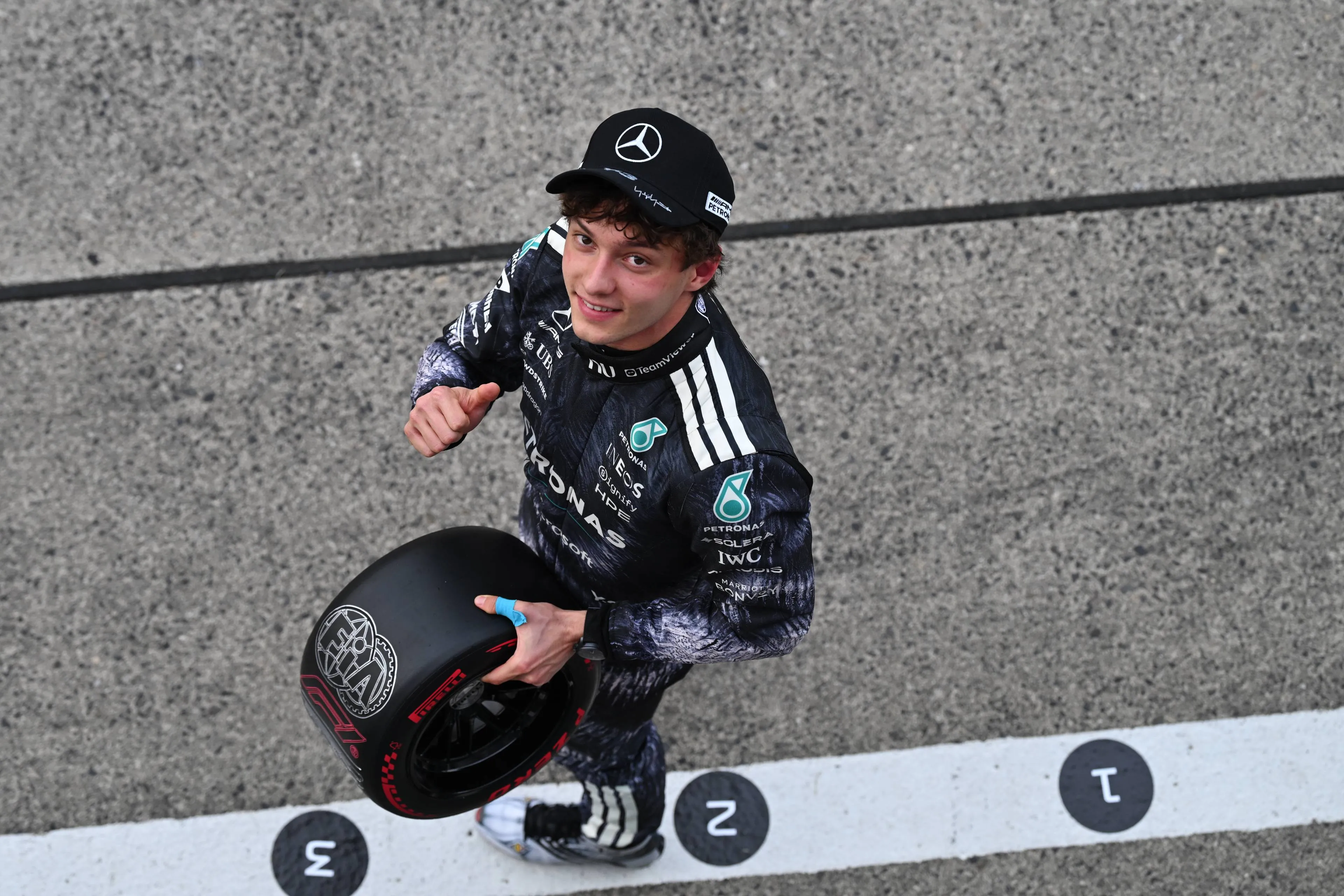 poleposition-kimi-antonelli-mercedes-2