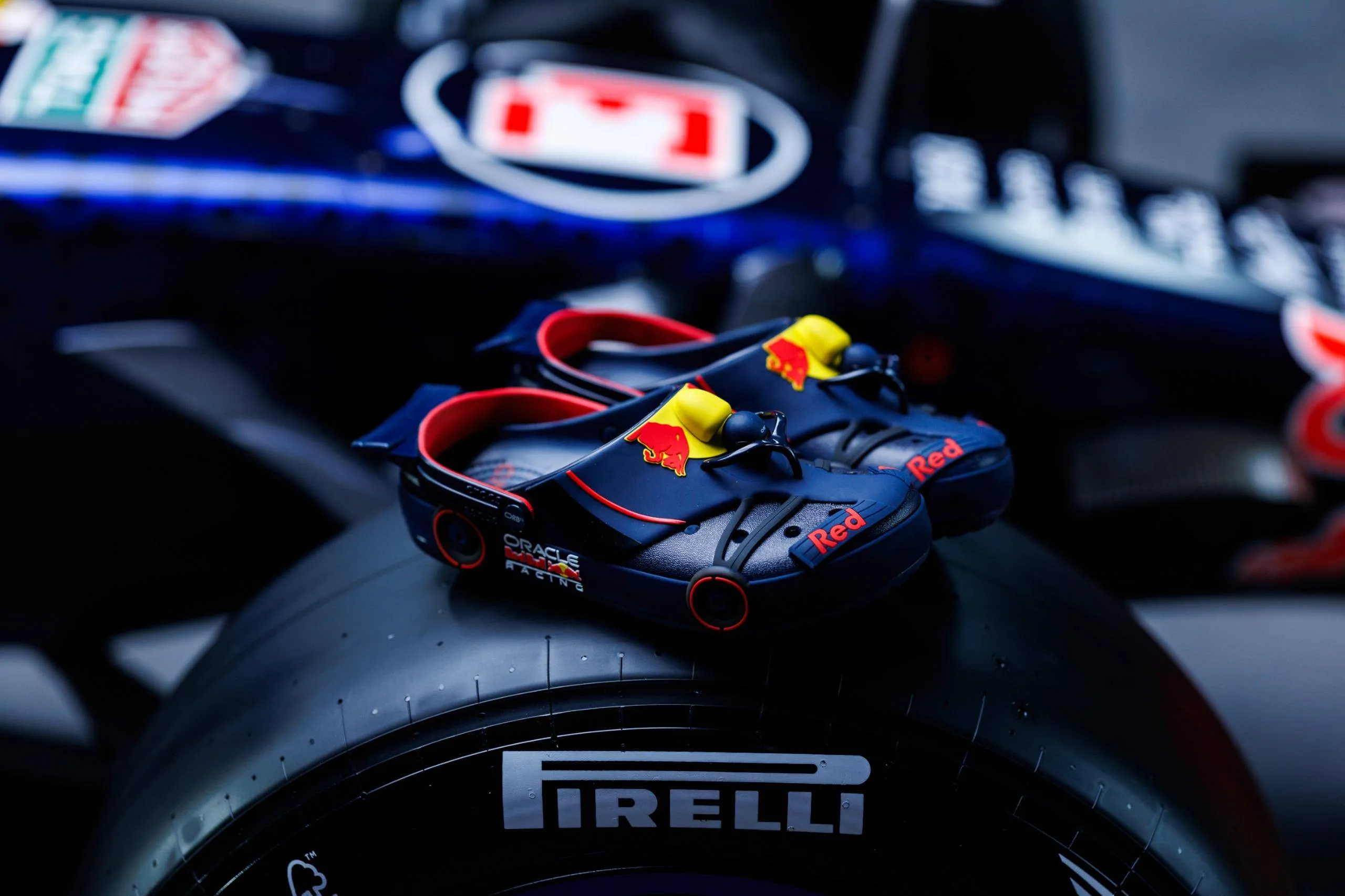 red-bull-racing-crocs