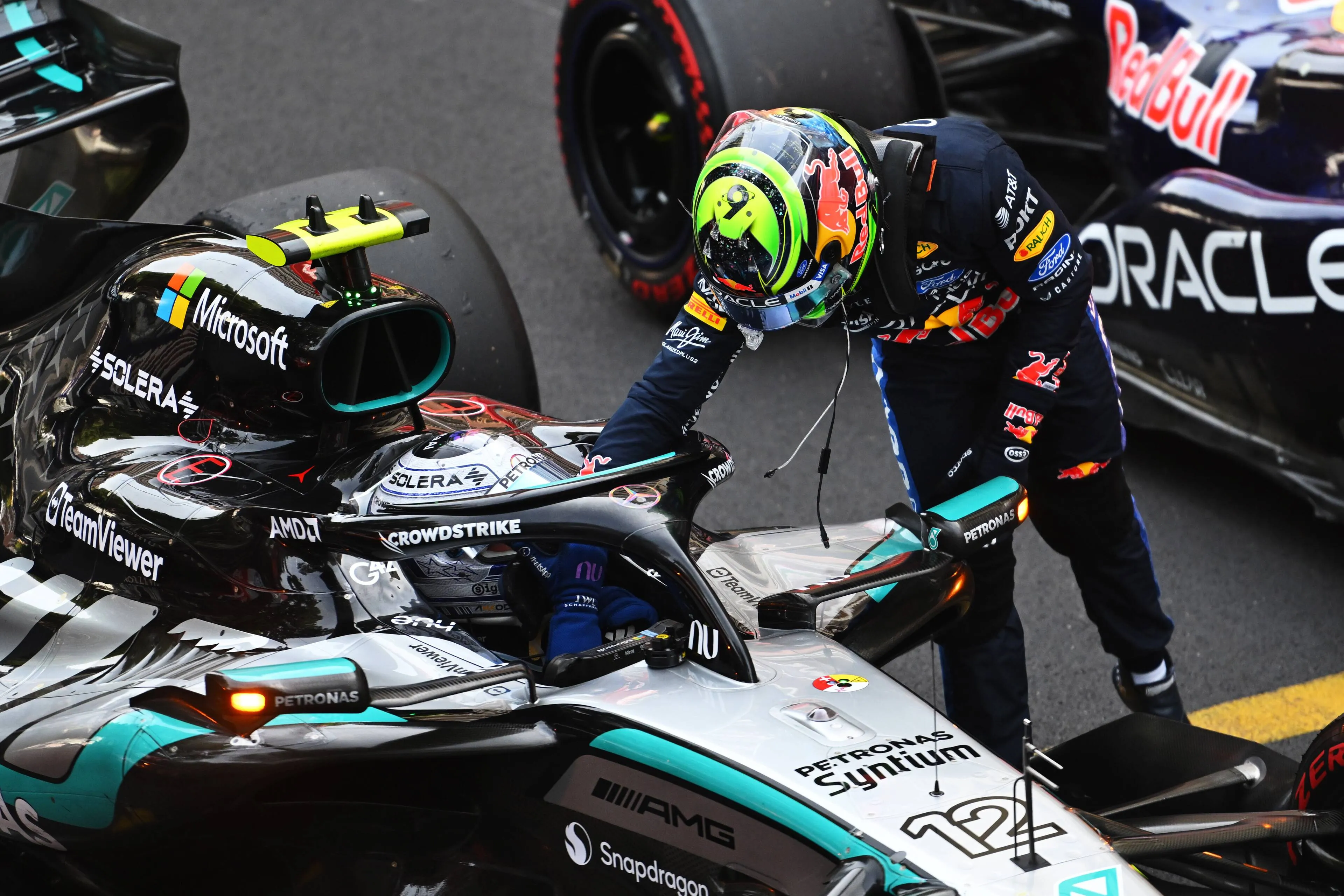 kimi-antonelli-mercedes-isack-hadjar-rb22-red-bull-racing-2026-monaco-zondag-grand-prix