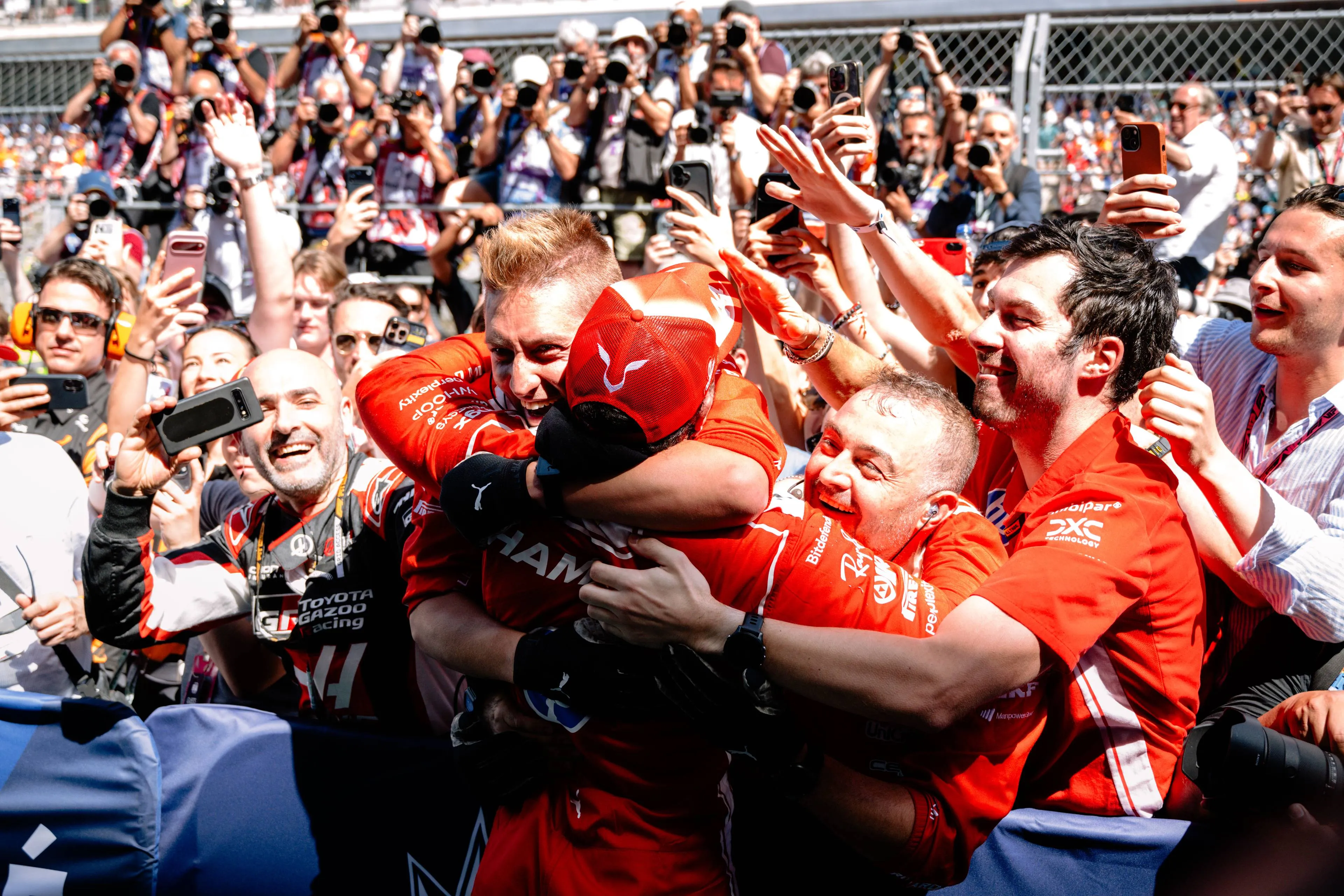 lewis-hamilton-ferrari-gp-barcelona-catalonie-2026-zondag