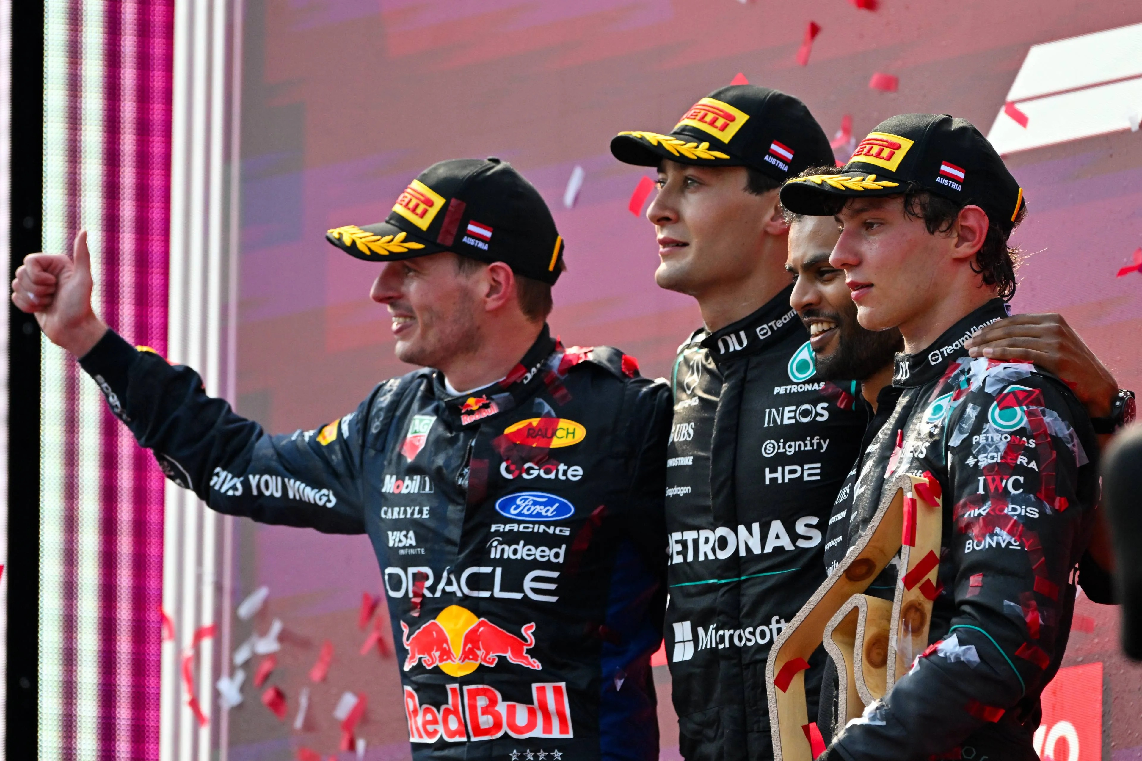 pirelli-mercedes-george-russell-gp-oostenrijk-2026-zondag-andrea-kimi-antonelli-max-verstappen-red-bull-racing
