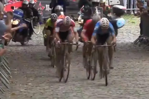 IDL Kijktip | Dwars door het Hageland 2017; gravel, kasseien, VdP en Van Aert