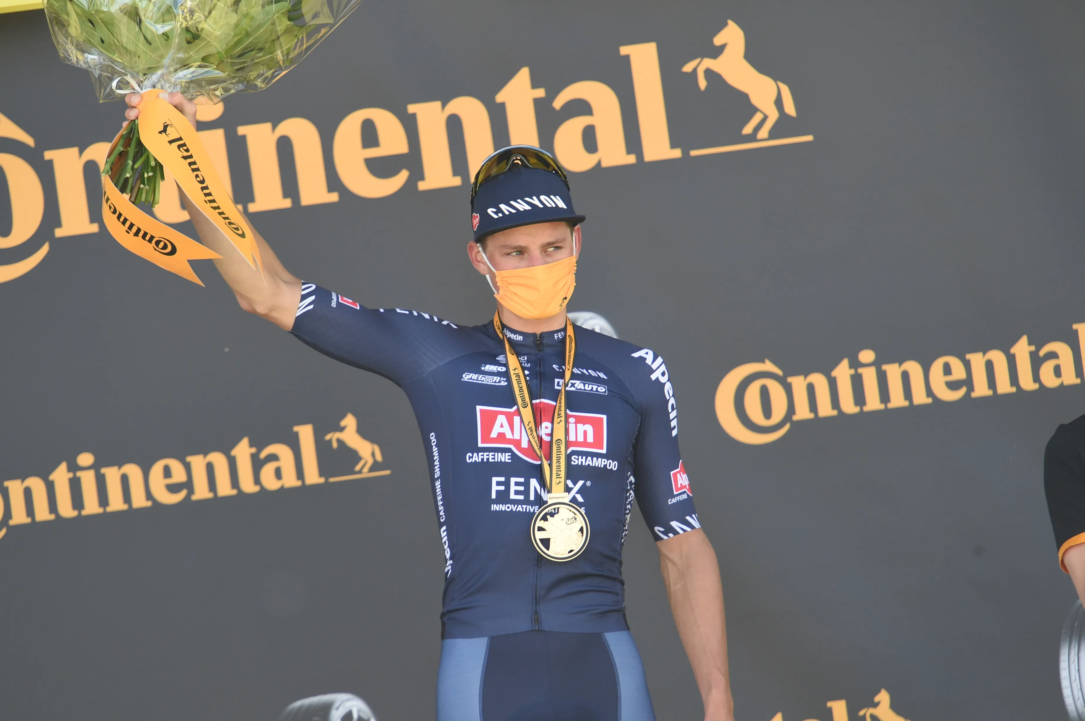 van der poel tour sirotti