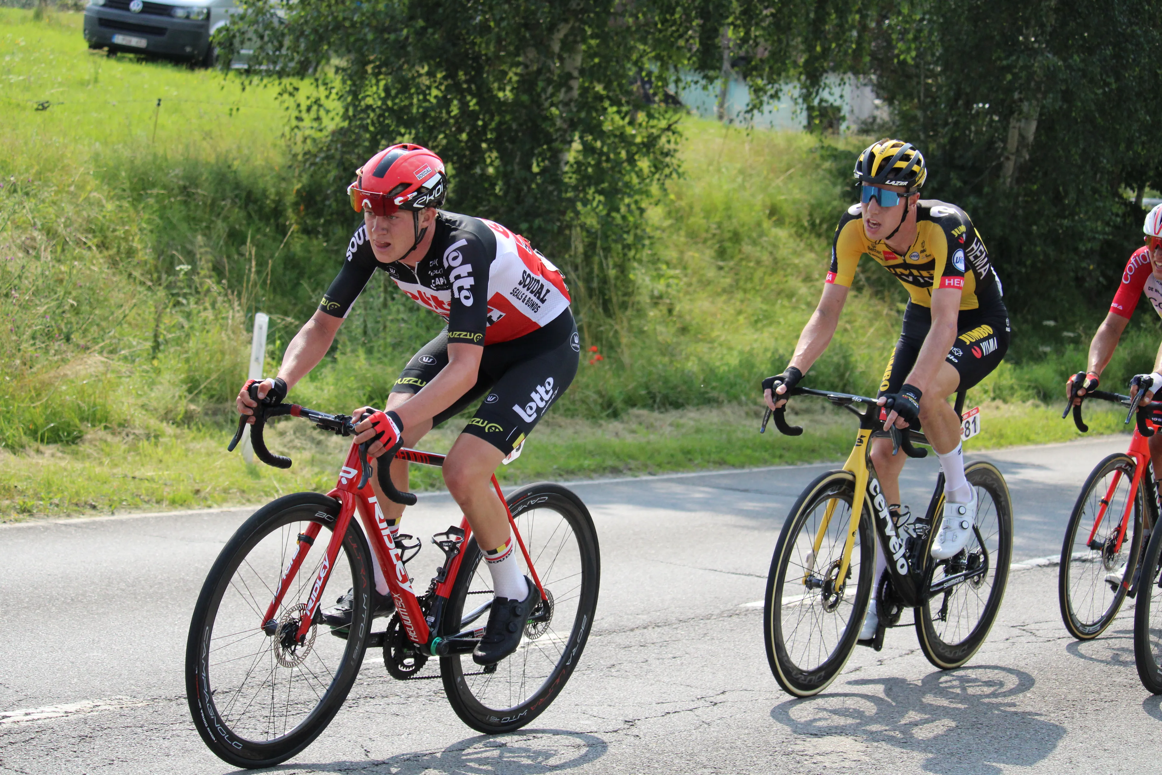 Parcours en uitslagen Saudi Tour 2022 | Met Ewan in de leiderstrui naar punchaankomst