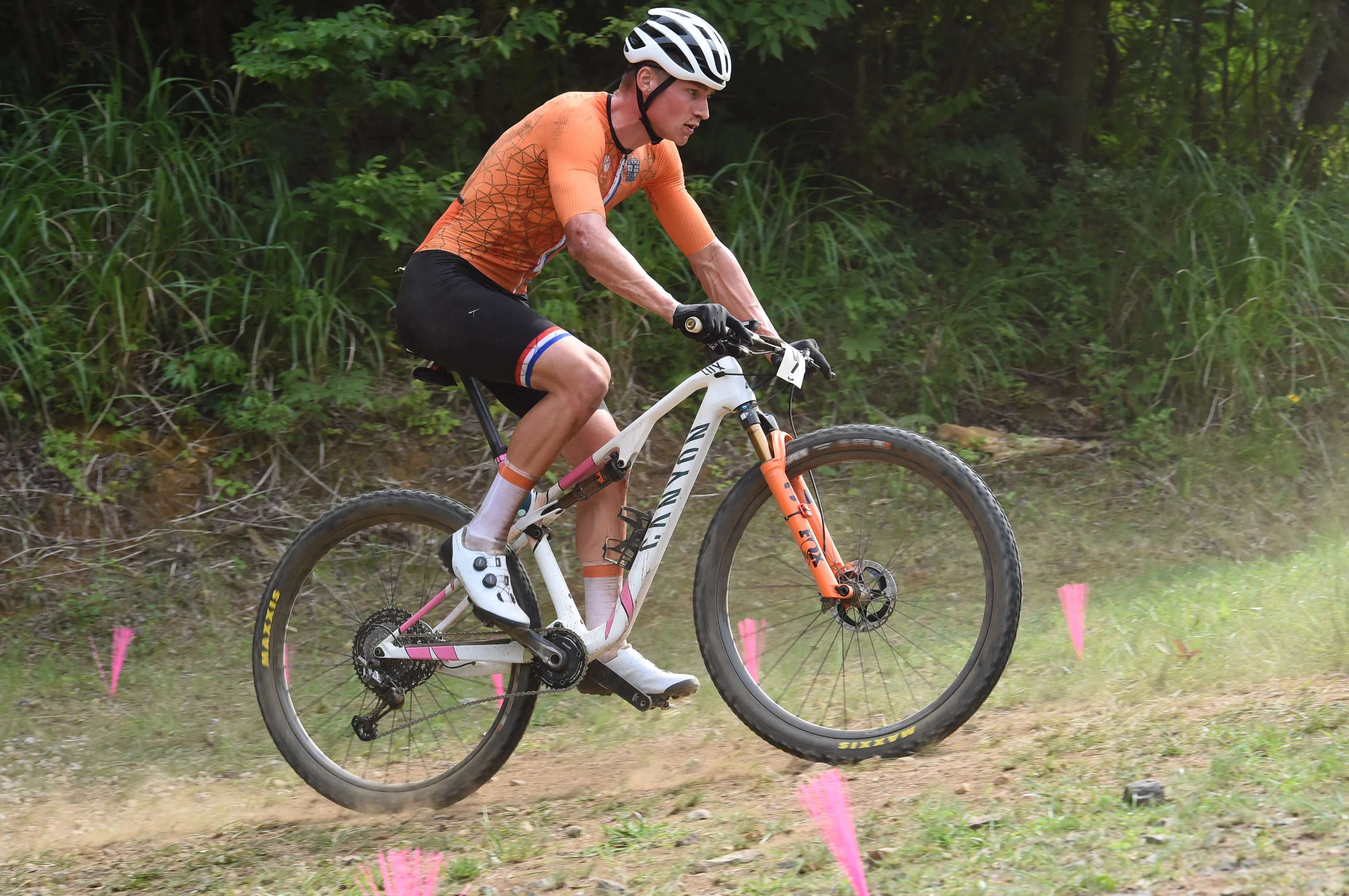 Van acht naar dertig: waarom Van der Poel en Nederland zich zorgen moeten maken richting Olympische Spelen 2024