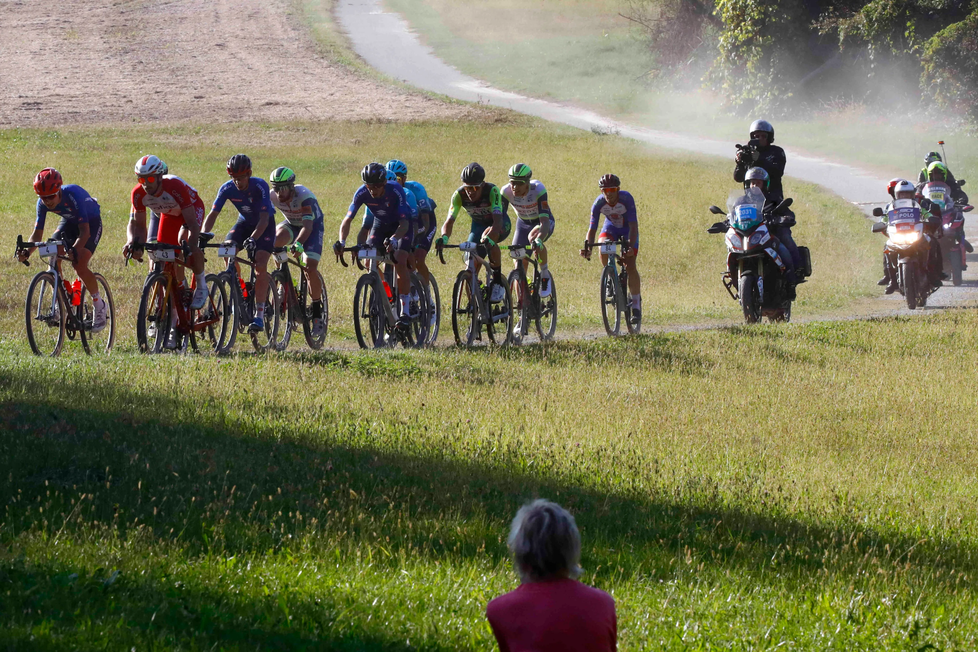 Gravel Sirotti peloton