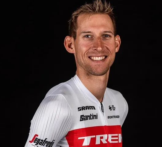 Mollema positief over transfer Tolhoek naar Trek-Segafredo: 'De vrijheid gaat hem goed doen'