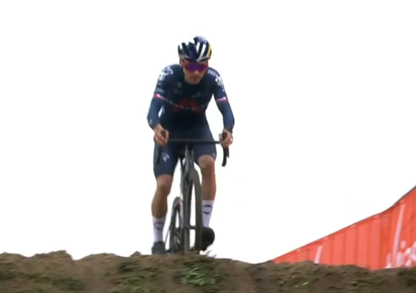 Pidcock na desillusie in Hoogerheide: 'Zat te ver om op Iserbyt te reageren'