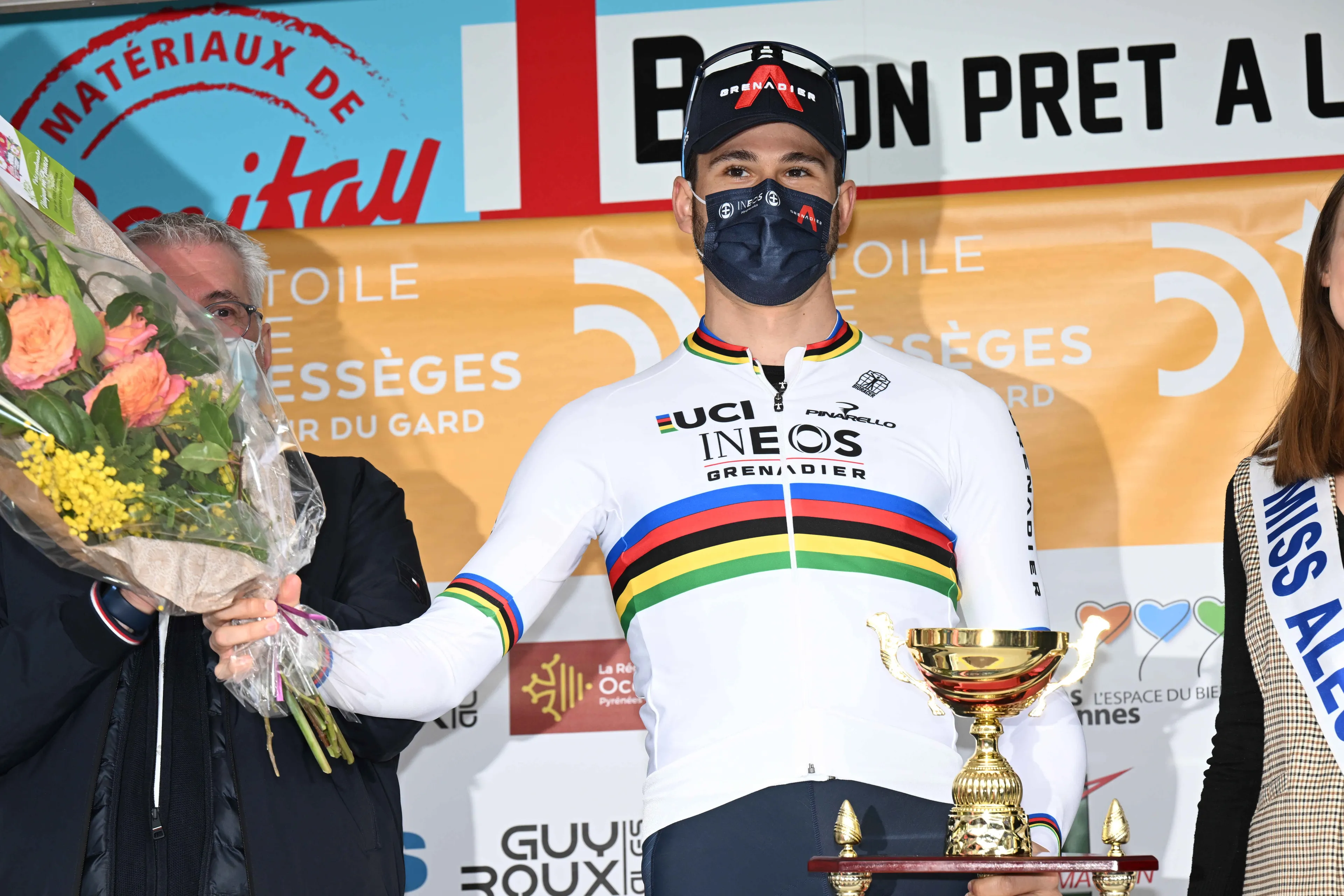 Ganna verschalkt concurrentie en wint met overmacht in proloog Tour de la Provence