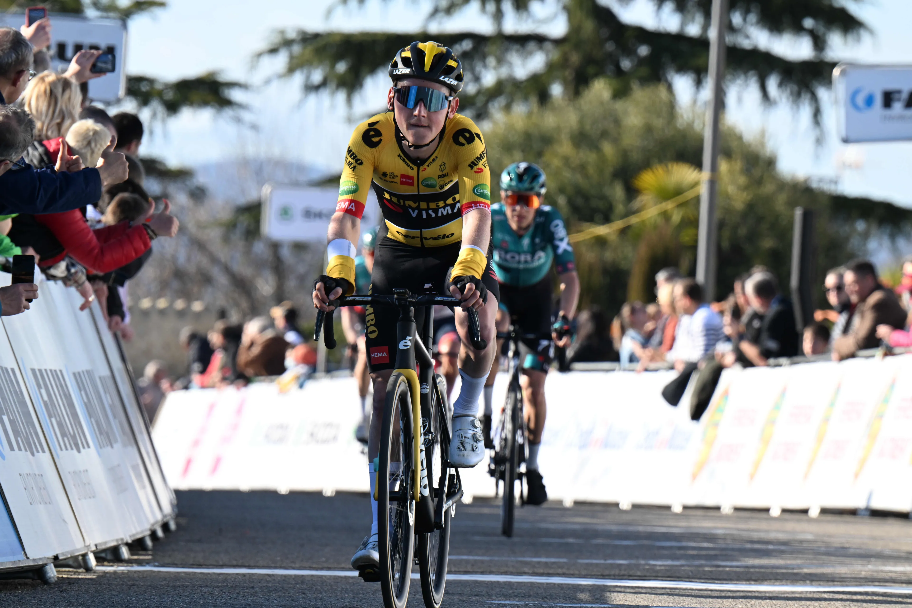 Interview | Sportief directeur Jumbo-Visma over keuze voor immuniteit, herintrede zelftests en (tijdrit)vorm Roglic