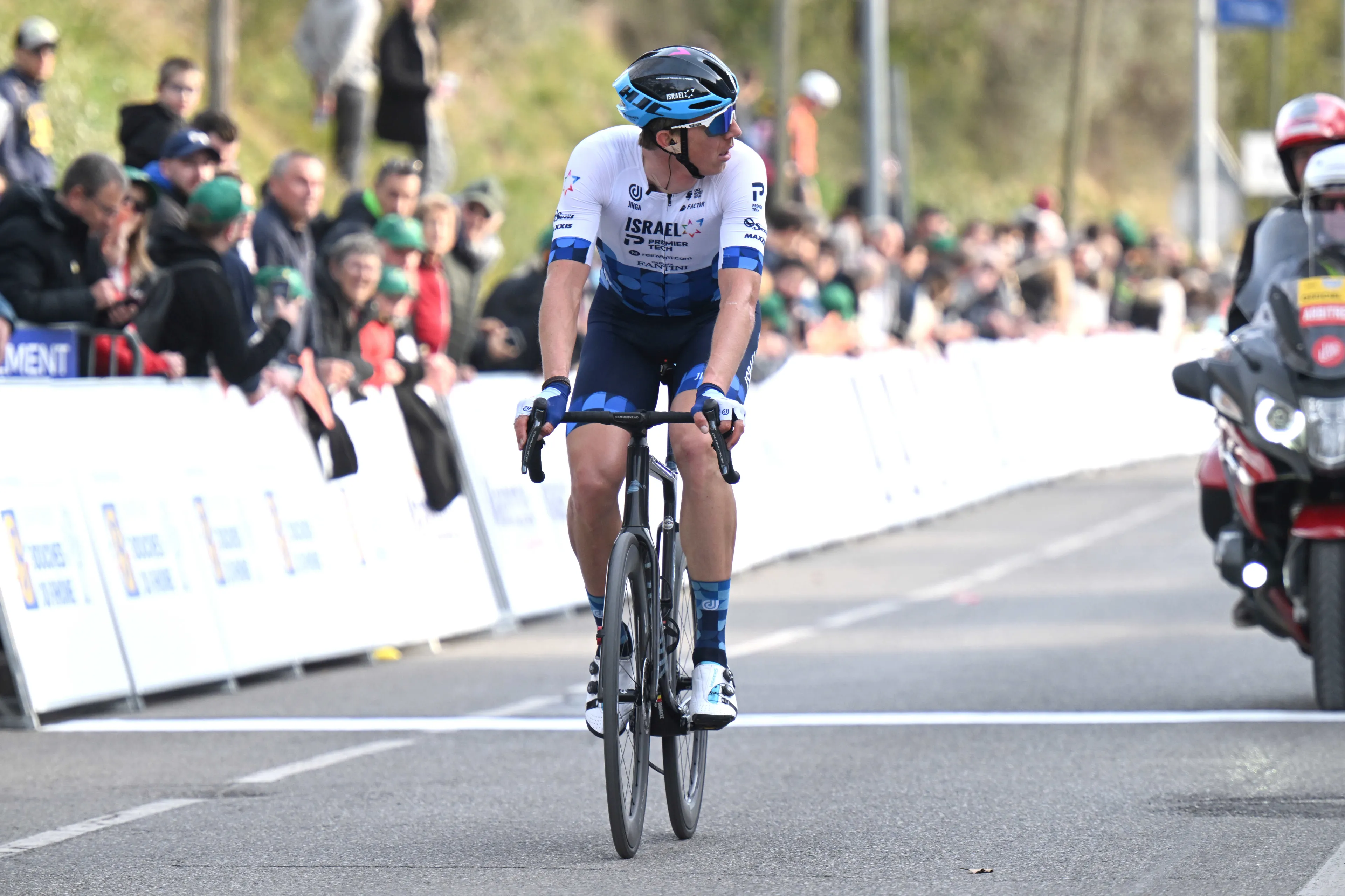 En daar gaat de volgende: na Wellens ook Vanmarcke niet van start in Omloop