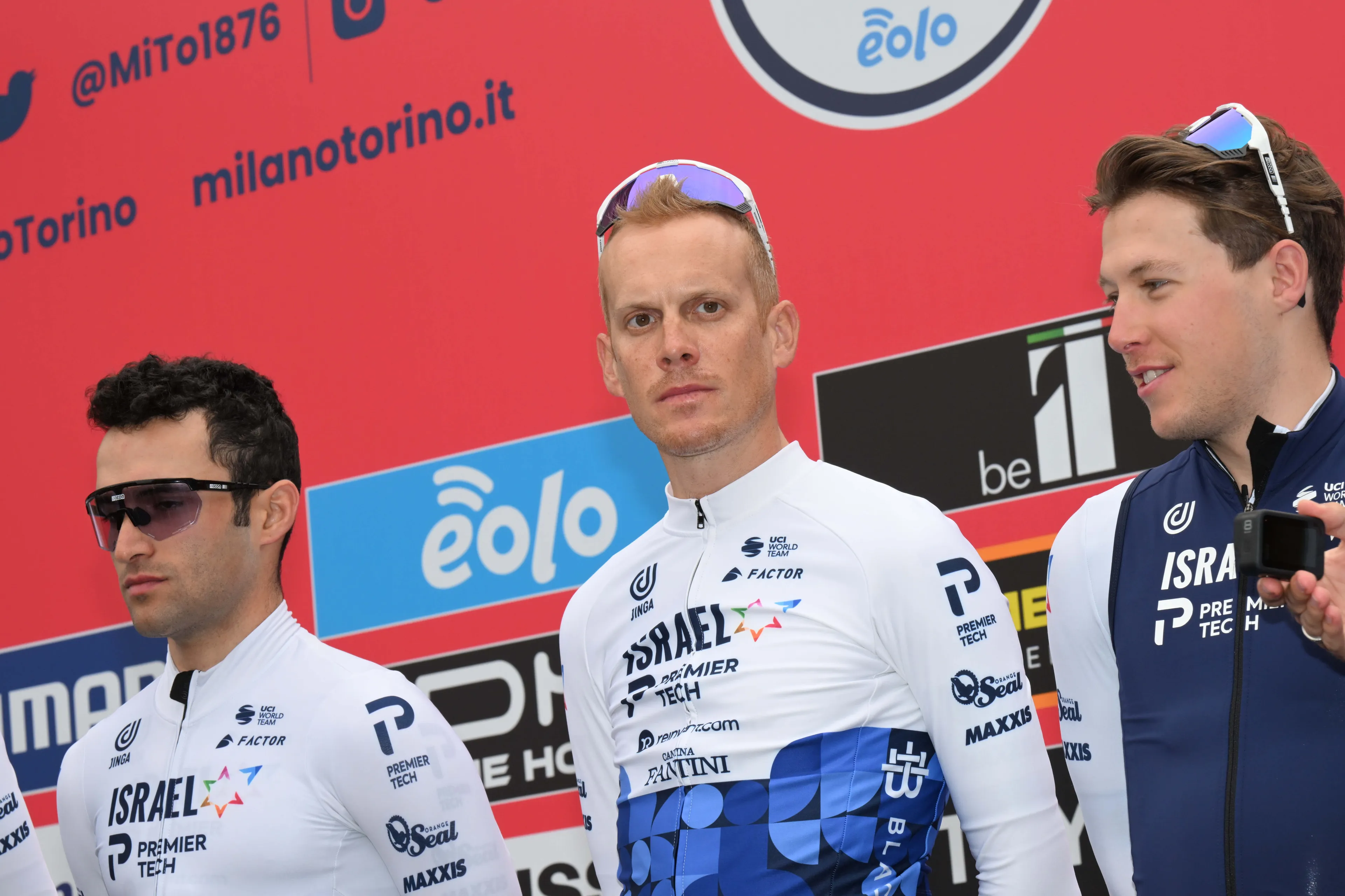 Deelnemers Tour of the Alps 2022 | De Marchi met maagproblemen uit koers, Israel nog met vijf