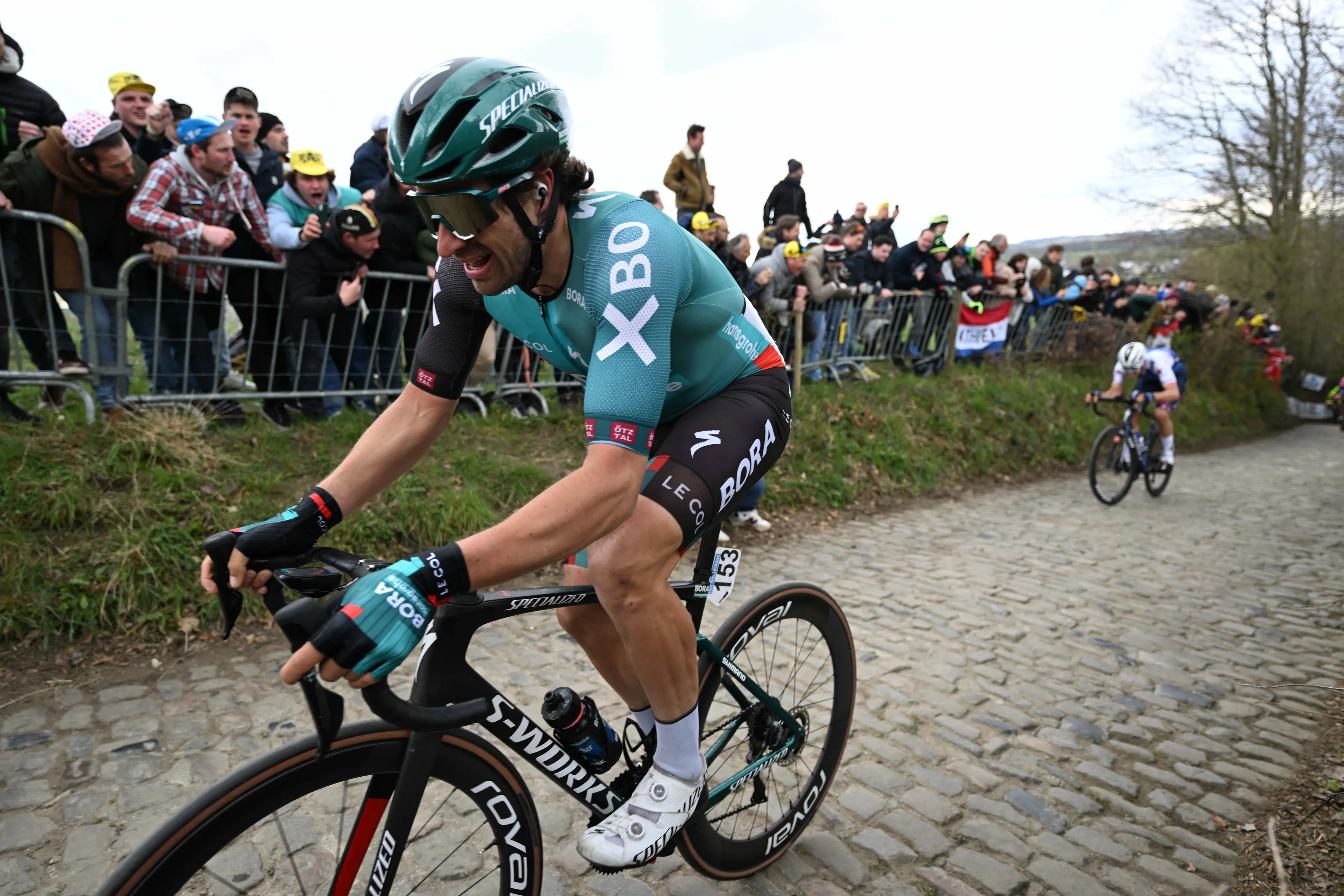 Marco Haller verrast topfavorieten in massasprint Ronde van Noorwegen; Evenepoel blijft leider