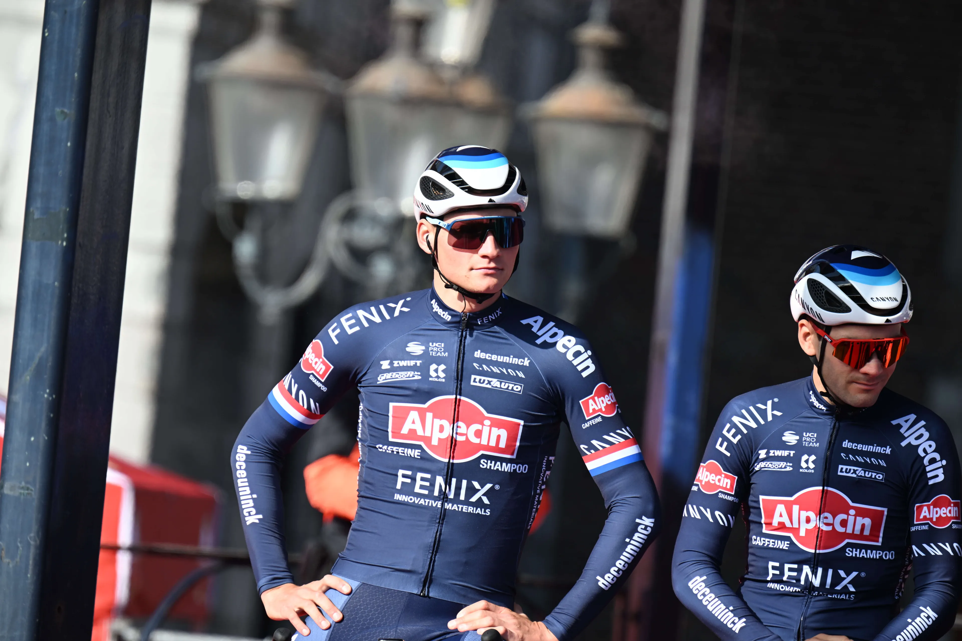 Van der Poel negende in Roubaix: 'Had niet de benen waarop ik had gehoopt'