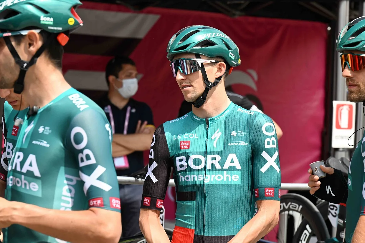 Klassementen Giro d'Italia 2022 | Hindley lijkt eindzege te grijpen, kan Landa nog naar plek 2?