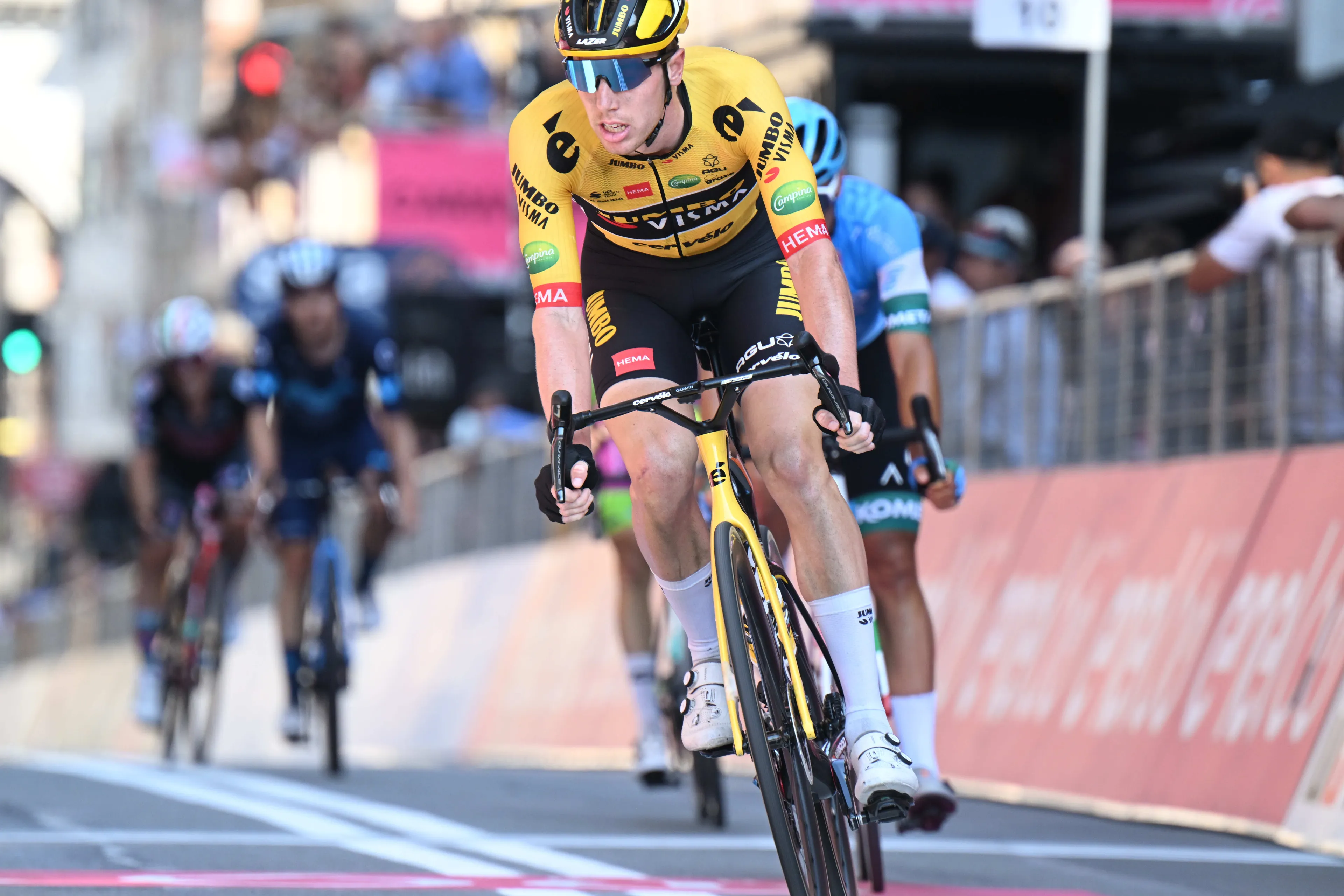 Eenkhoorn ingelopen in laatste kilometer: 'Ik dacht continu dat we het konden redden'