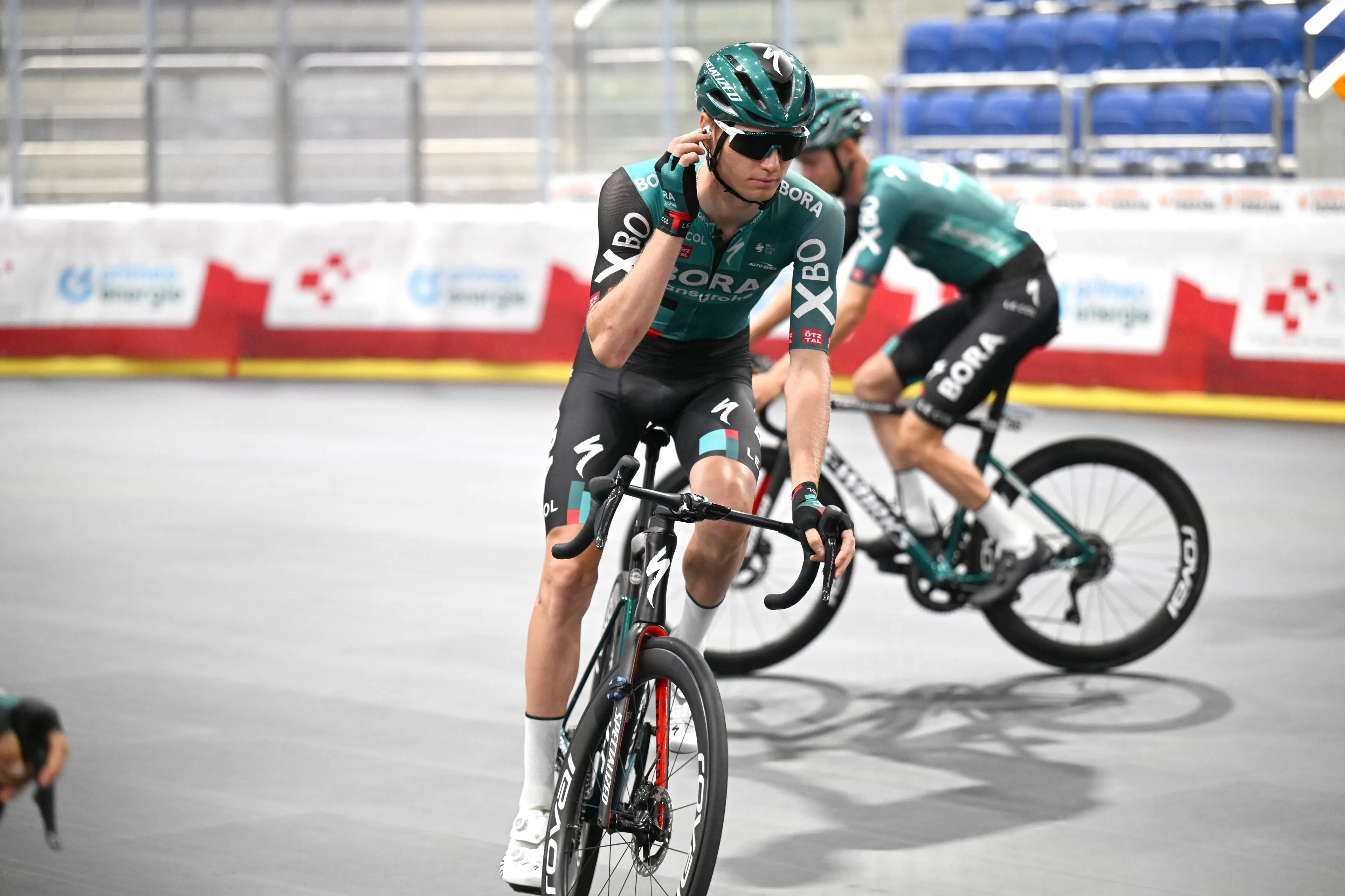 Vlasov maakt werk van tweede Zwitserse eindzege: 'Ga proberen de trui te houden'