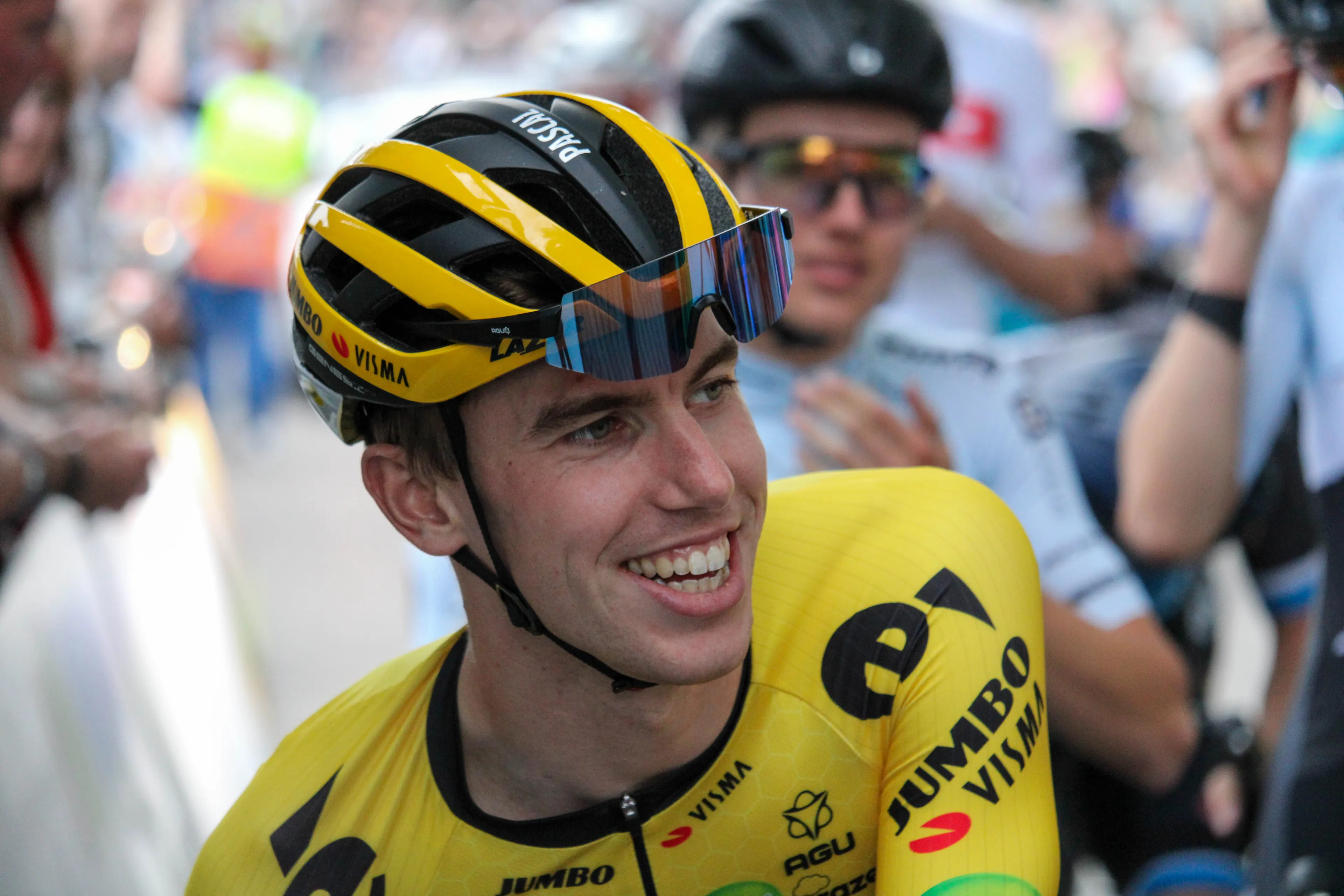 Jumbo-Visma domineert NK wielrennen: Eenkhoorn boekt prachtige zege op VAM-berg