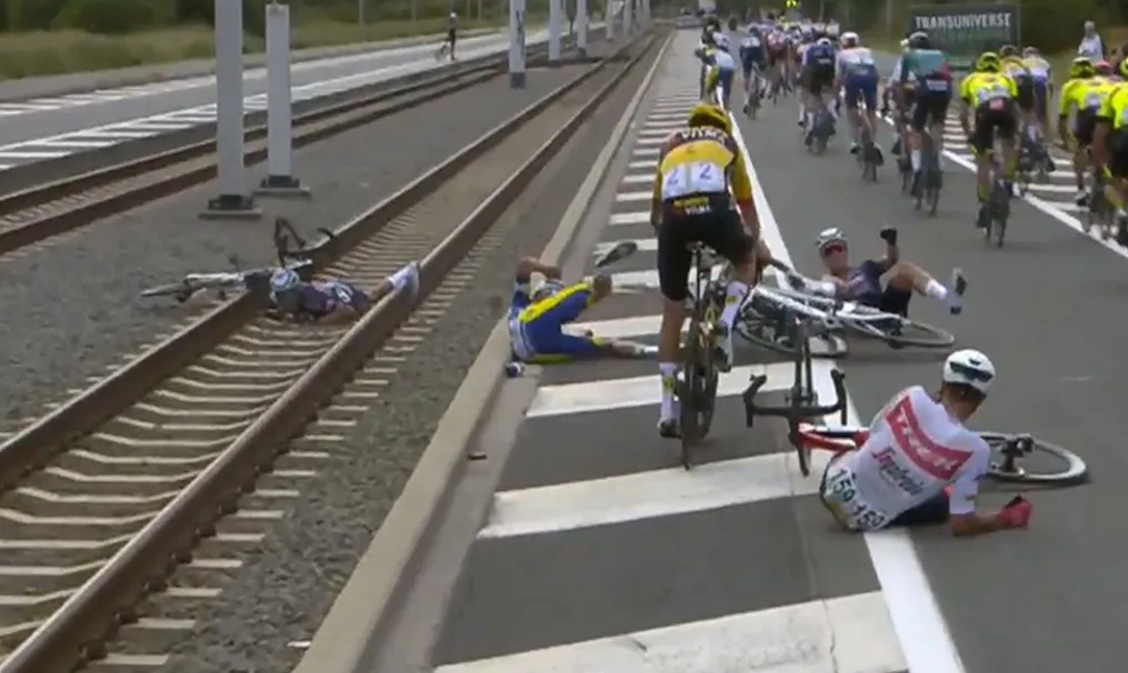 Schrikken voor Alpecin: Merlier én Philipsen ten val op Belgisch kampioenschap