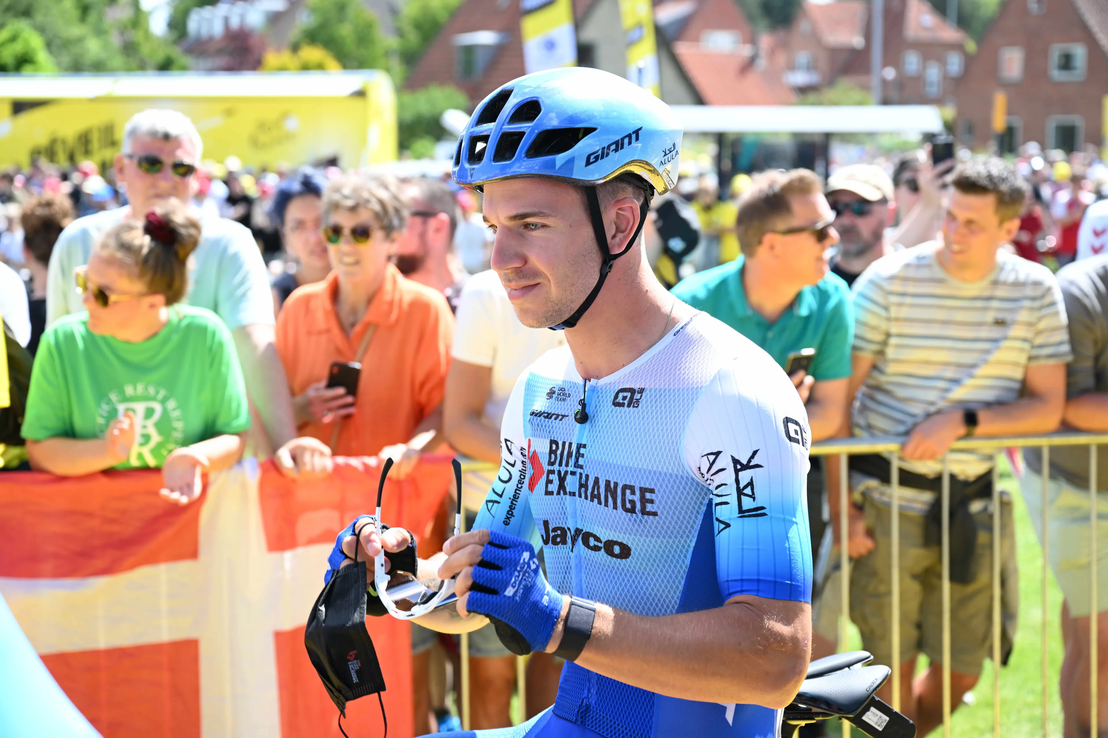 Groenewegen lovend na 'Arenberg-rit' in Saoedi-Arabië: 'Stybar is een boost, hij weet wel hoe het werkt'