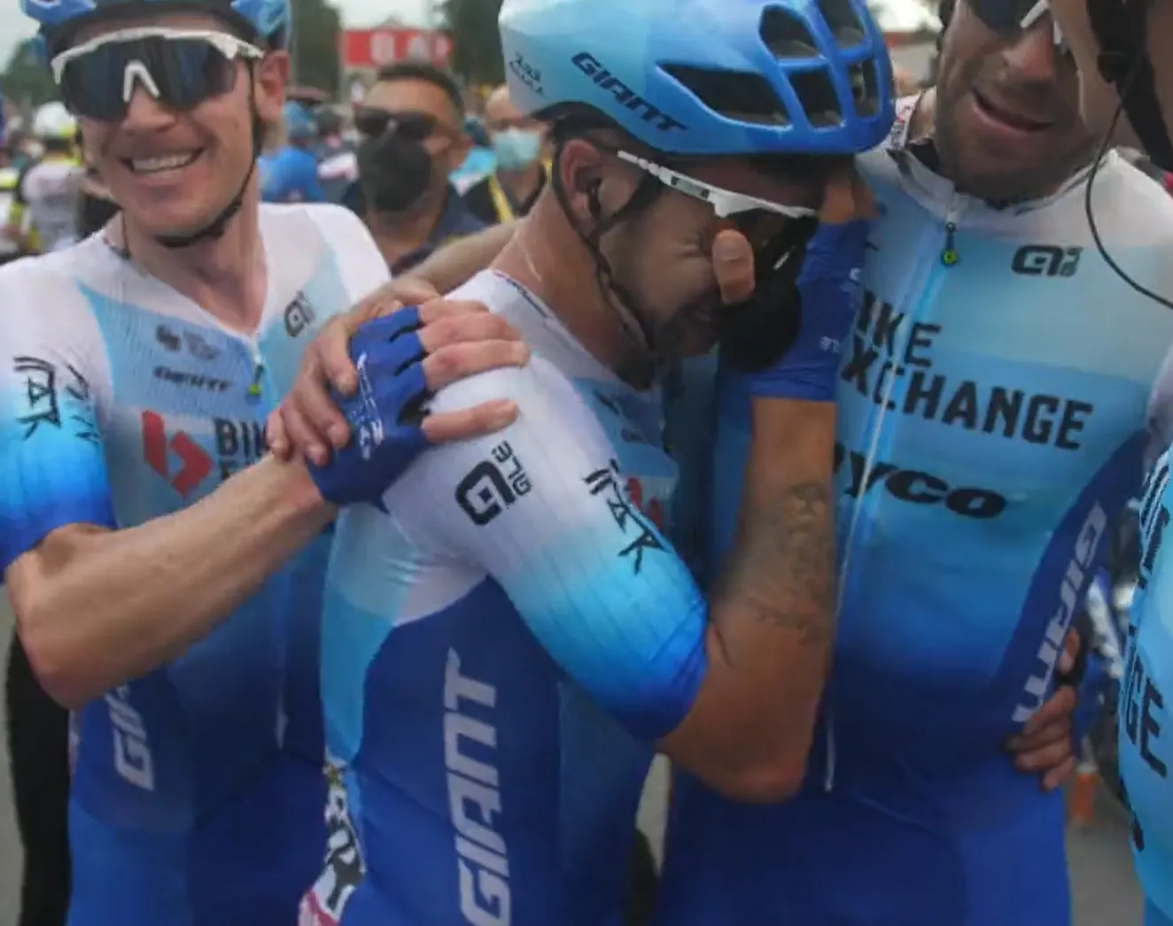 🎥 Dít is wat het voor Groenewegen betekende: Ploeg biedt prachtig kijkje achter de schermen