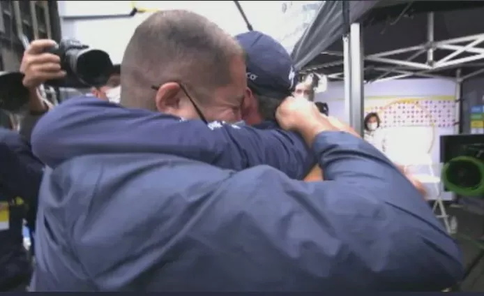 Ook persman Quick Step-Alpha Vinyl test positief op covid; geval nummer acht (!) bij de ploeg