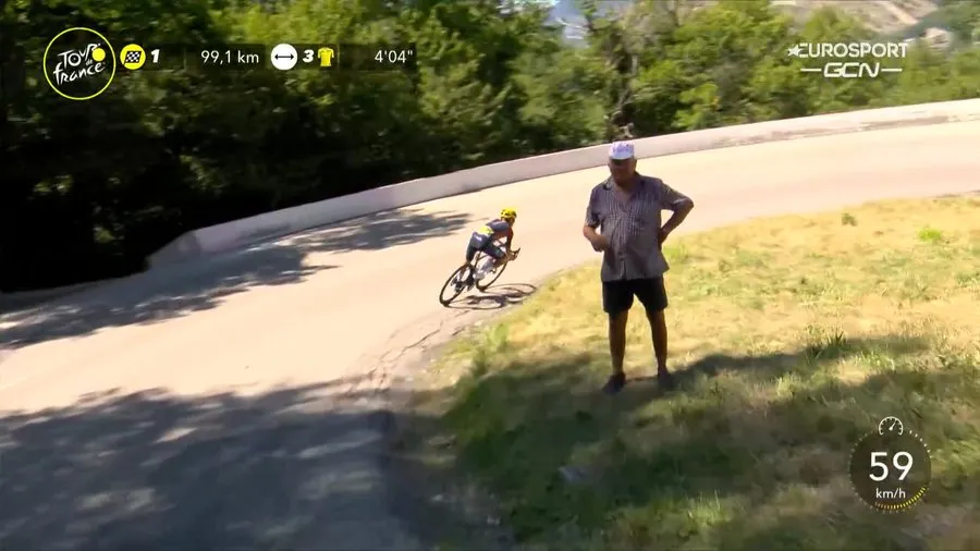 🎥 Masterclass afdalen met Tom Pidcock: Britse alleskunner vliegt omlaag en haalt 100 km/h!