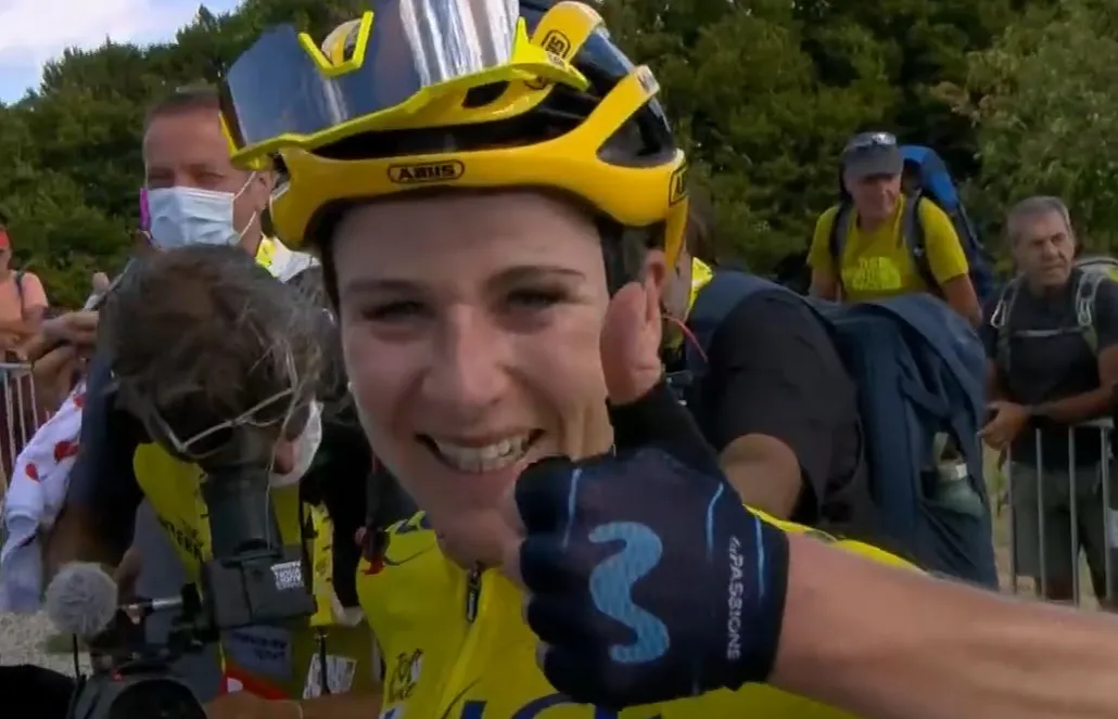 Zelfs fietswissels deren Van Vleuten niet: nieuwe ritzege én eindwinst Tour de France Femmes