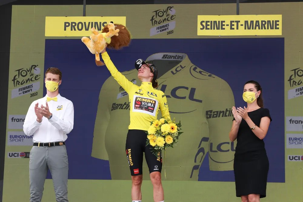 Klassementen Tour de France Femmes 2022 | Klassementsrensters verliezen tijd, Cavalli DNF