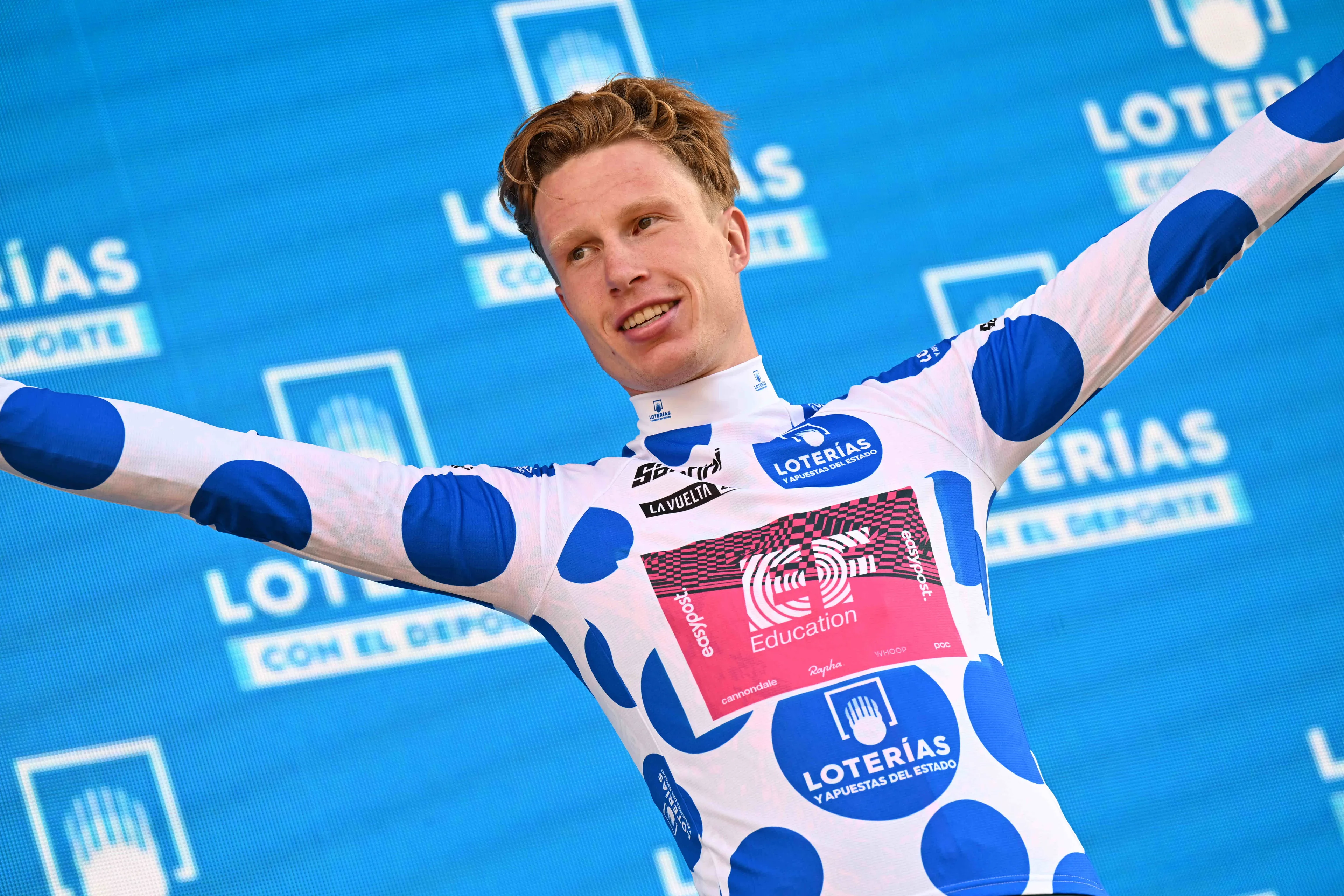 LIVE etappe 3 Vuelta a España 2022 | Peloton nadert finale in Breda