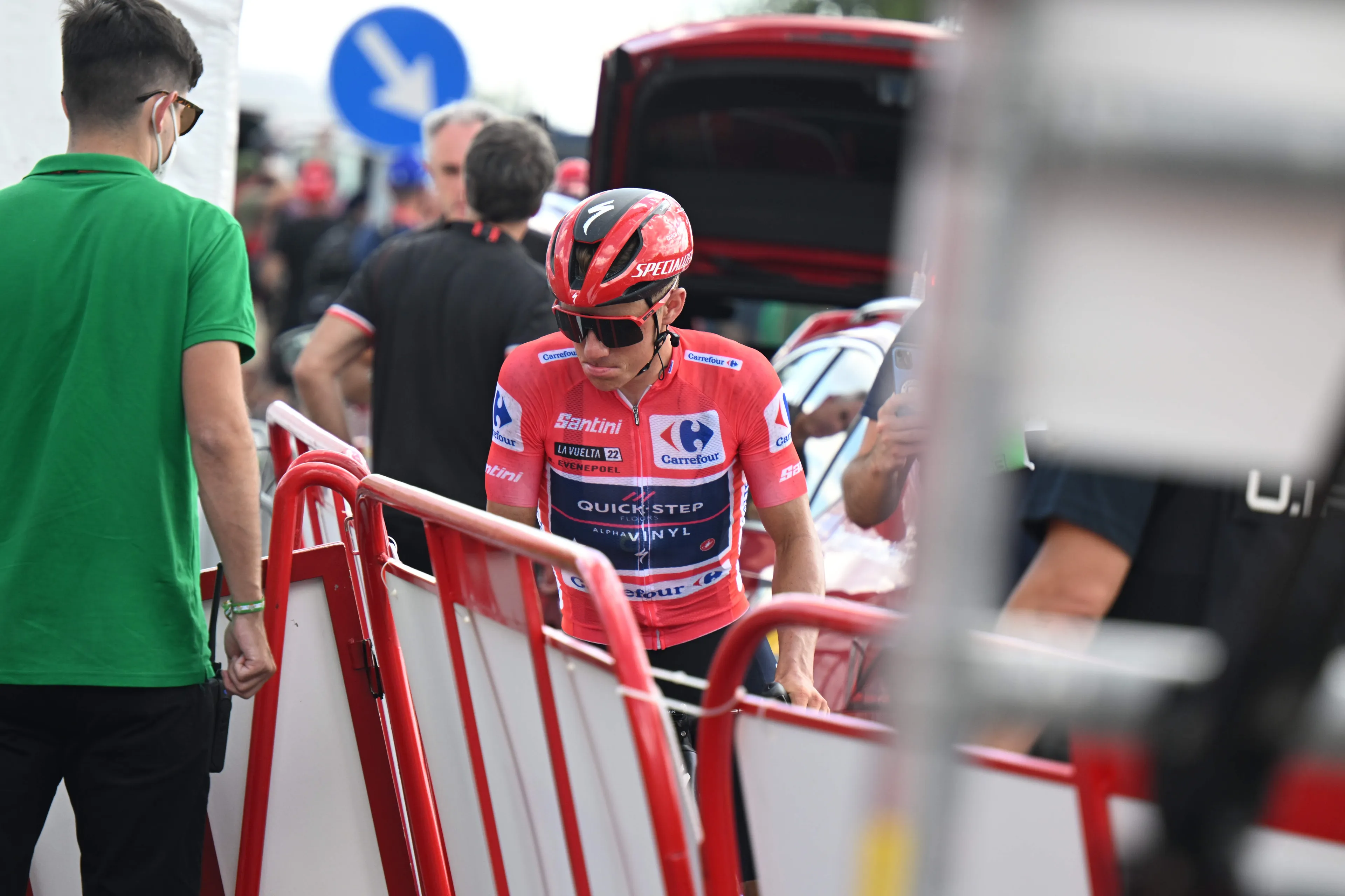 Evenepoel zet opnieuw alle klassementsrenners onder druk: 'Ik heb gewoon mijn best gedaan'