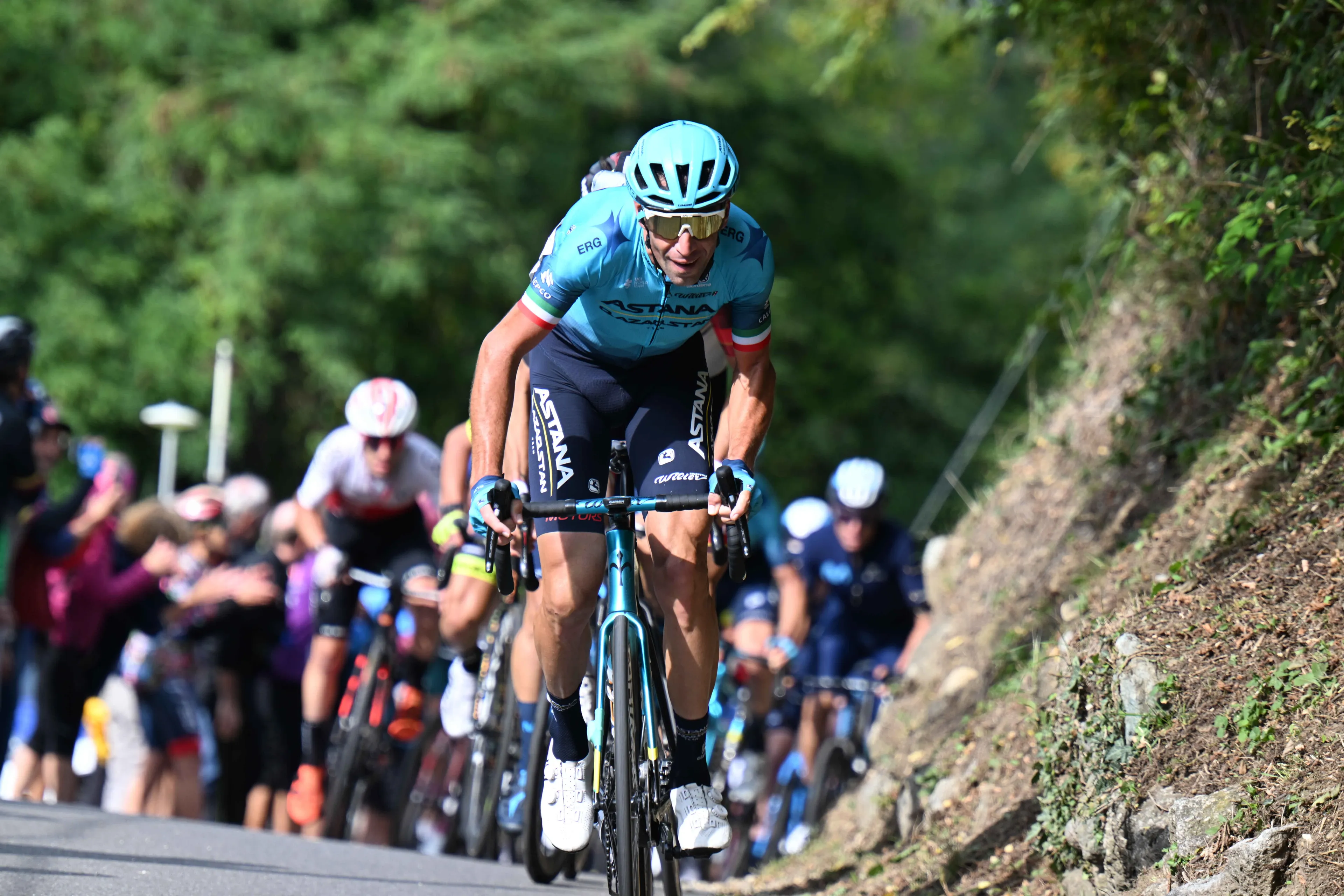 Nibali blikt terug op gewonnen Giro in 2016: 'Profiteerde van vorm, cranks en crash Kruijswijk'