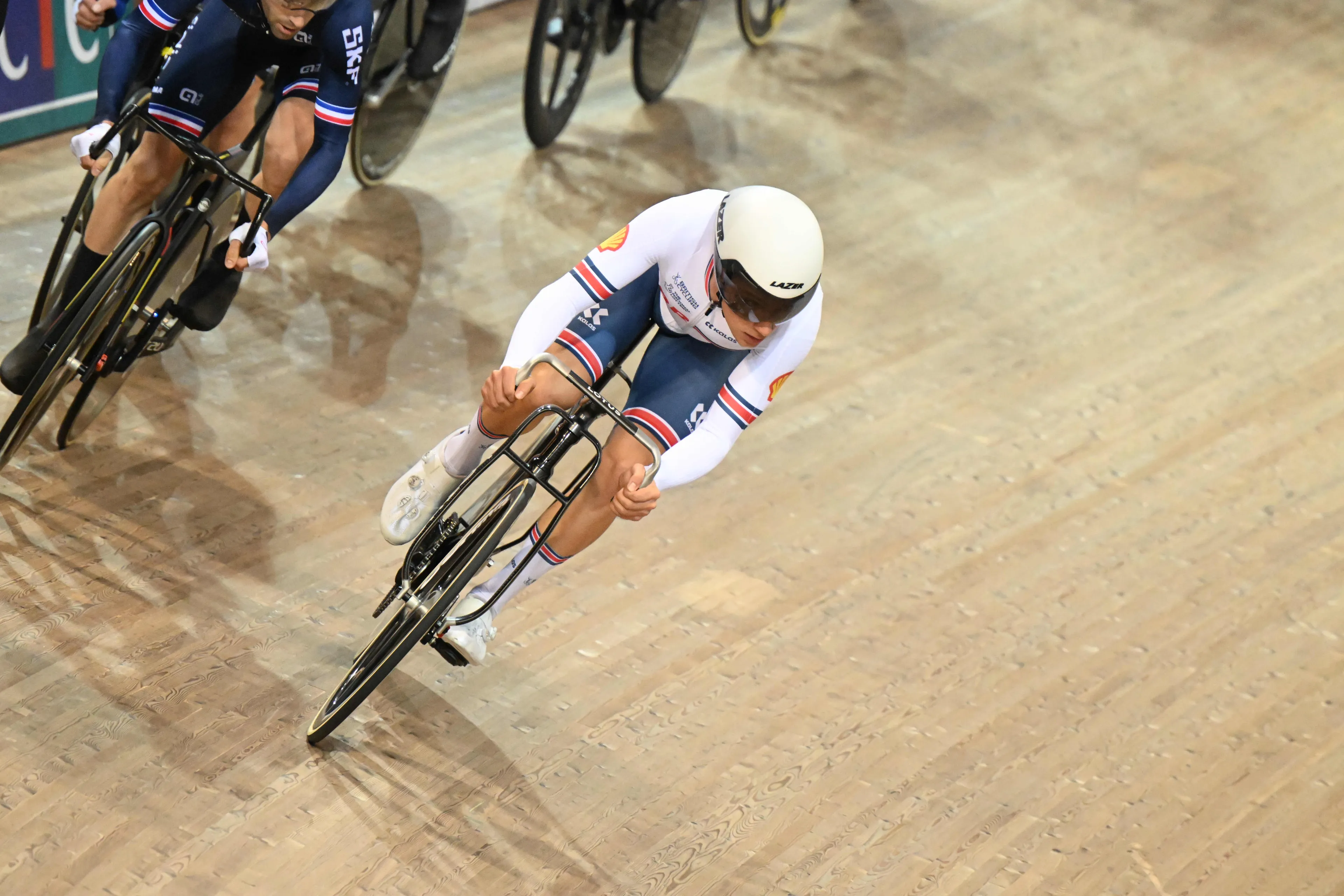 Sterke Hayter voegt wereldtitel Omnium toe aan zijn palmares, thuisrijder Thomas tweede