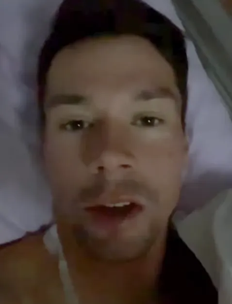 Gretige Roglic wacht lange revalidatie, maar laat vanuit ziekenhuis van zich horen: 'I'll be back'