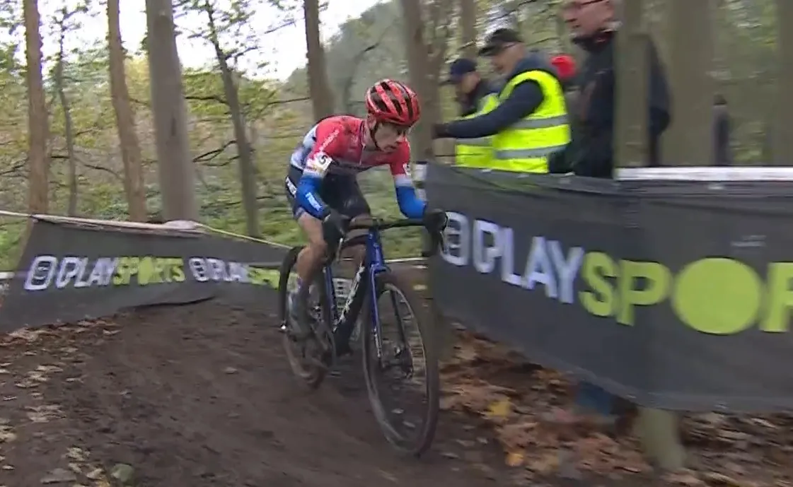 Klassementen veldrijden 2022/2023 | Van der Haar evenaart Sweeck in Superprestige