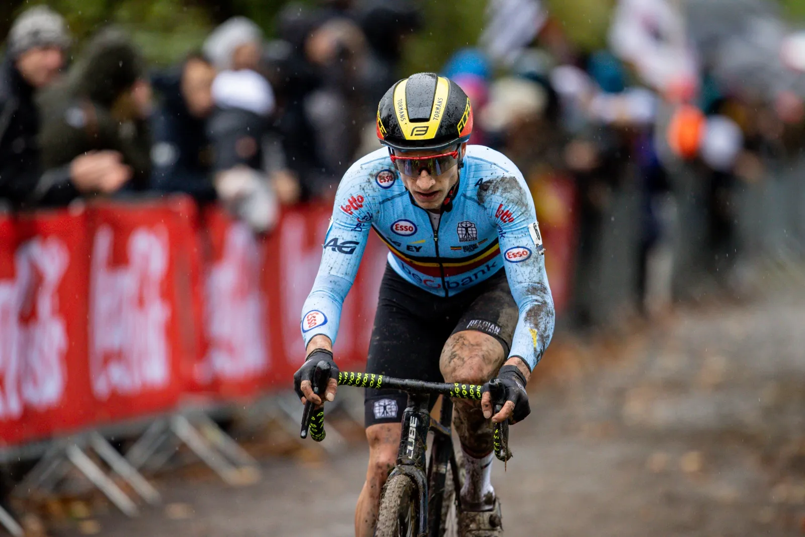 Hermans ziet hoofddoel EK in de soep lopen: 'Zet mijn fiets nu minstens twee weken aan de kant'