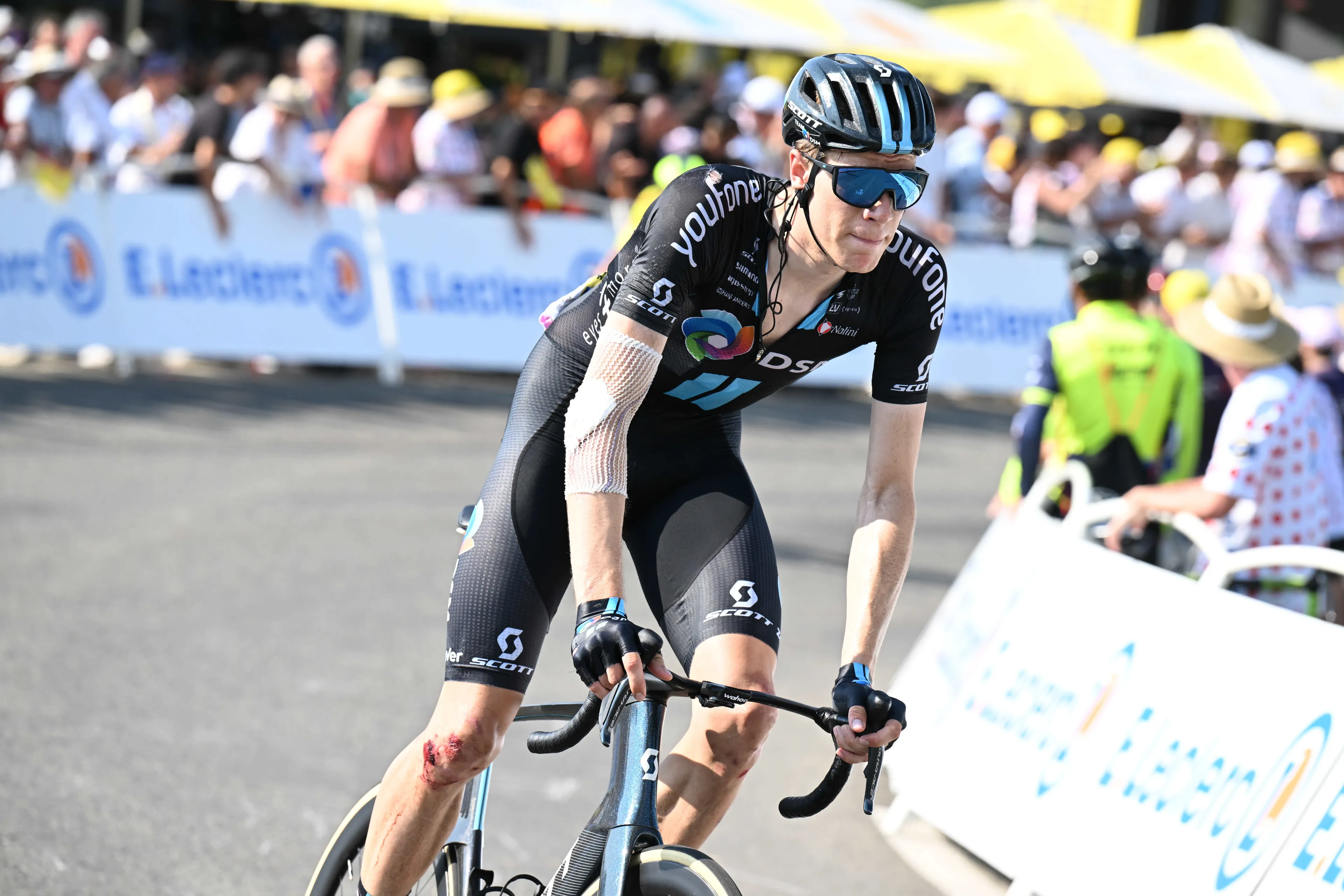 Eekhoff is ploegmaat Edmondson en Kooij met een seconde de baas in proloog ZLM Tour