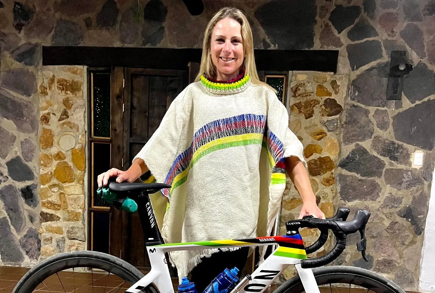 Gespot op Strava: Gigant Van Vleuten traint richting laatste profjaar meer, langer en hoger dan ooit!