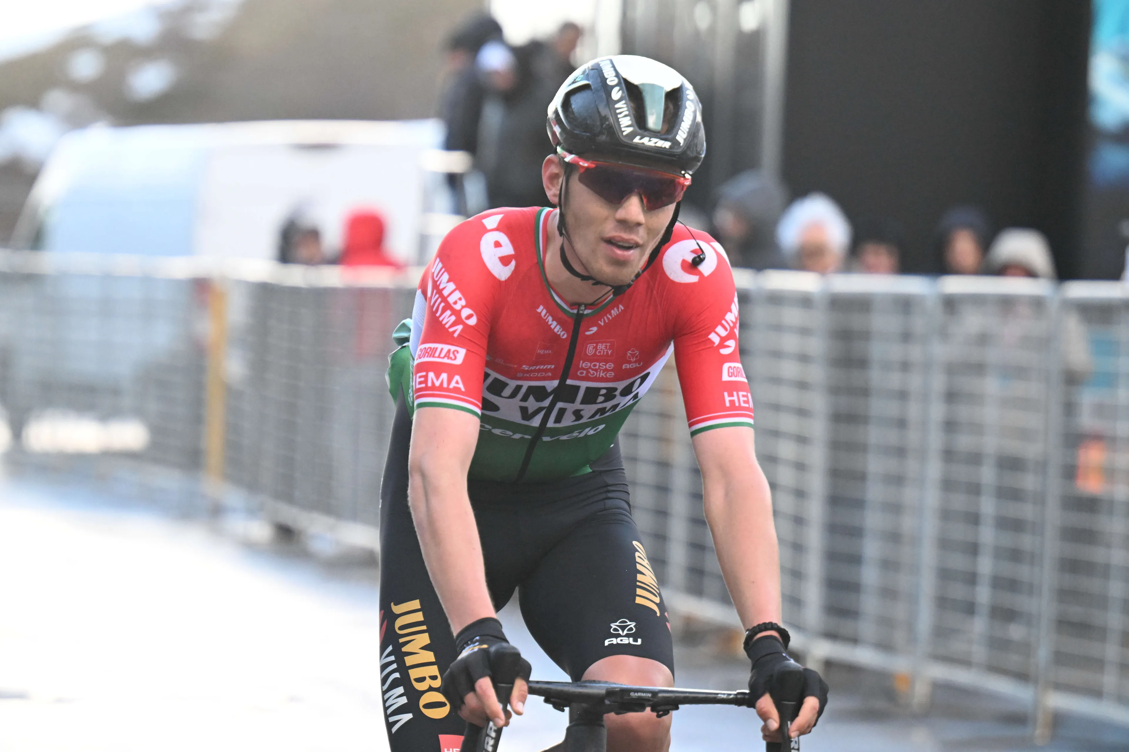 Spekgladde afdaling gooide plannen Jumbo-Visma voor Amstel Gold Race in de war