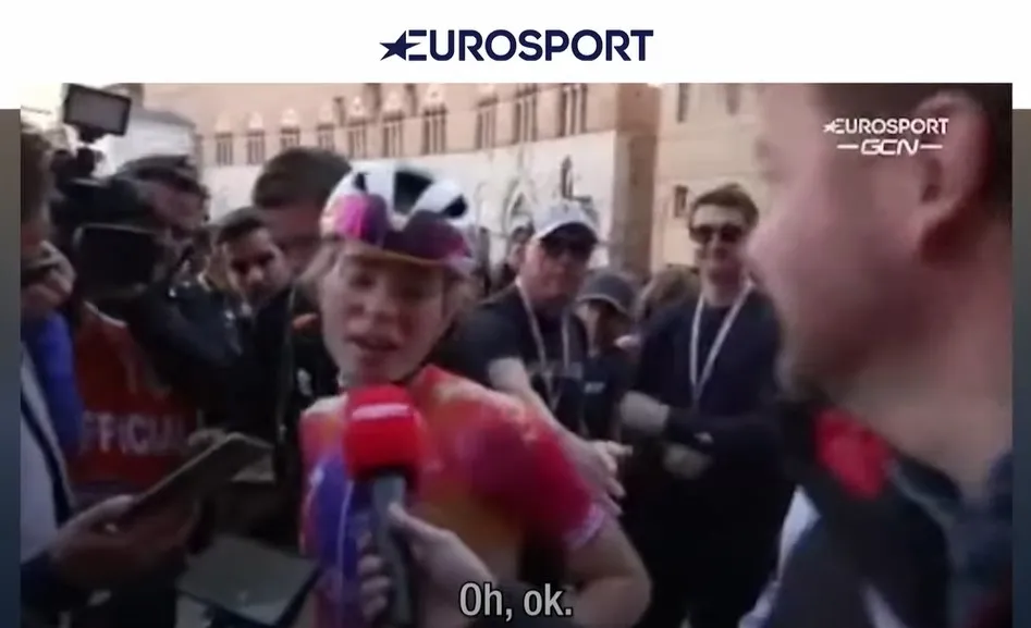 🎥 Strade Bianche en het Paard van Troje: Lubach pakt clash Vollering en Kopecky op ludieke wijze mee