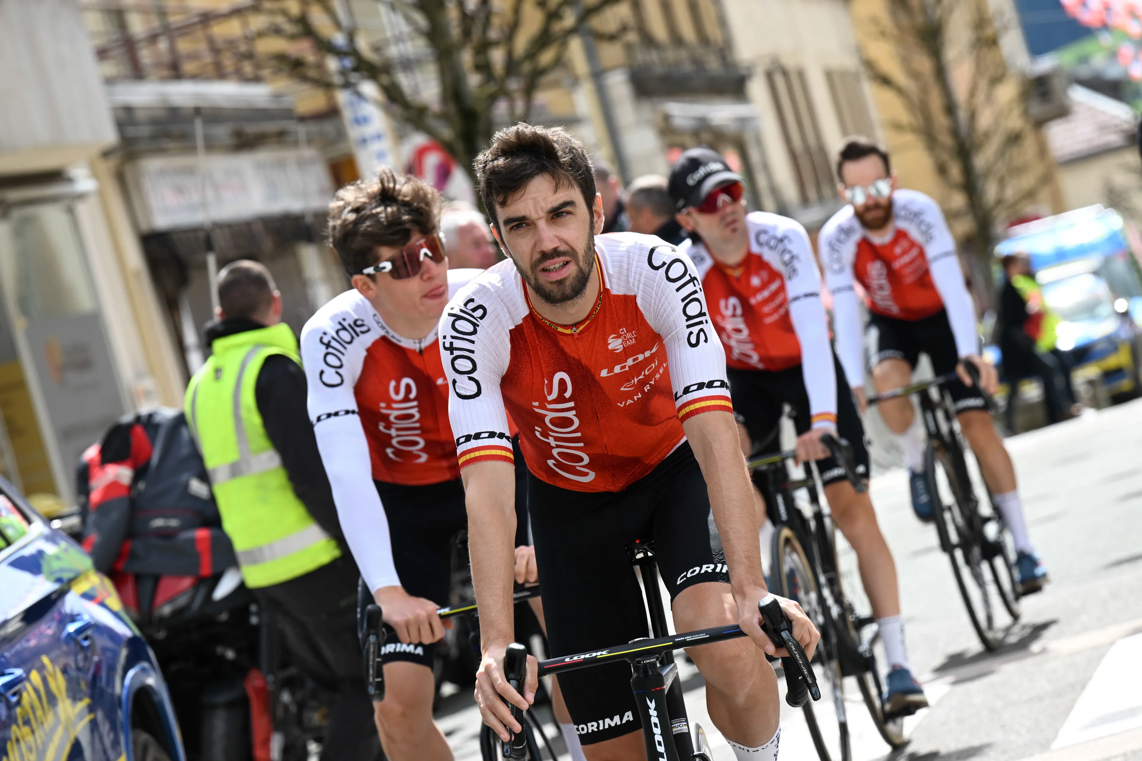 Parcours en uitslagen Vuelta a Espana 2023 | Herrada pakt zijn rit mee, richting Zaragoza liggen waaiers op de loer