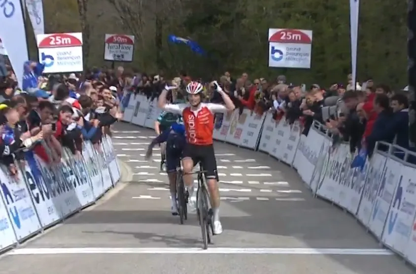 Lafay legt piepjonge Martinez erop in Classic Grand Besançon Doubs, Pinot klimt naar vijfde plaats