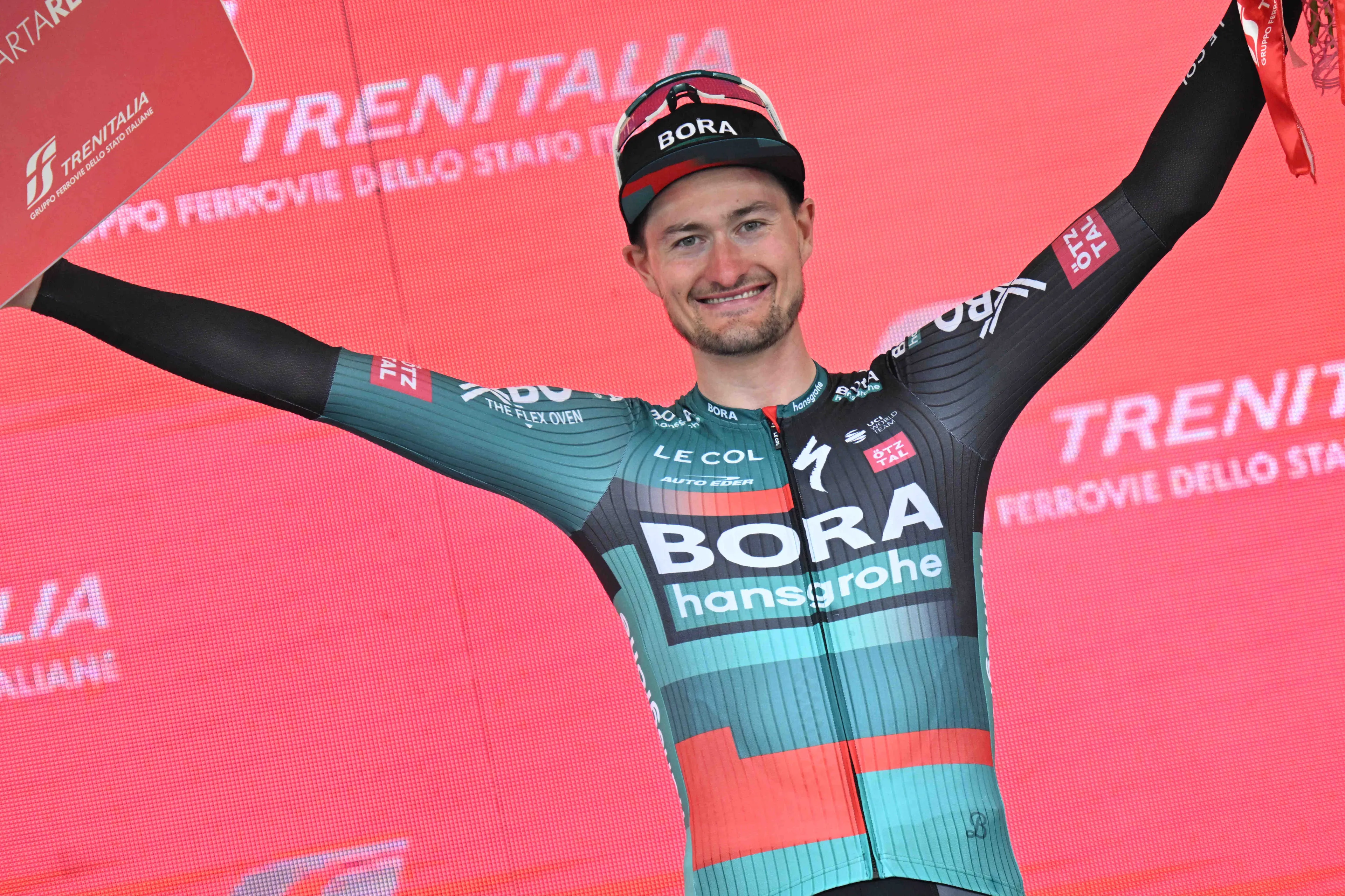 Denz strikes again, Gee moet voor de derde keer genoegen nemen met plaats twee: Armirail neemt roze over van Thomas