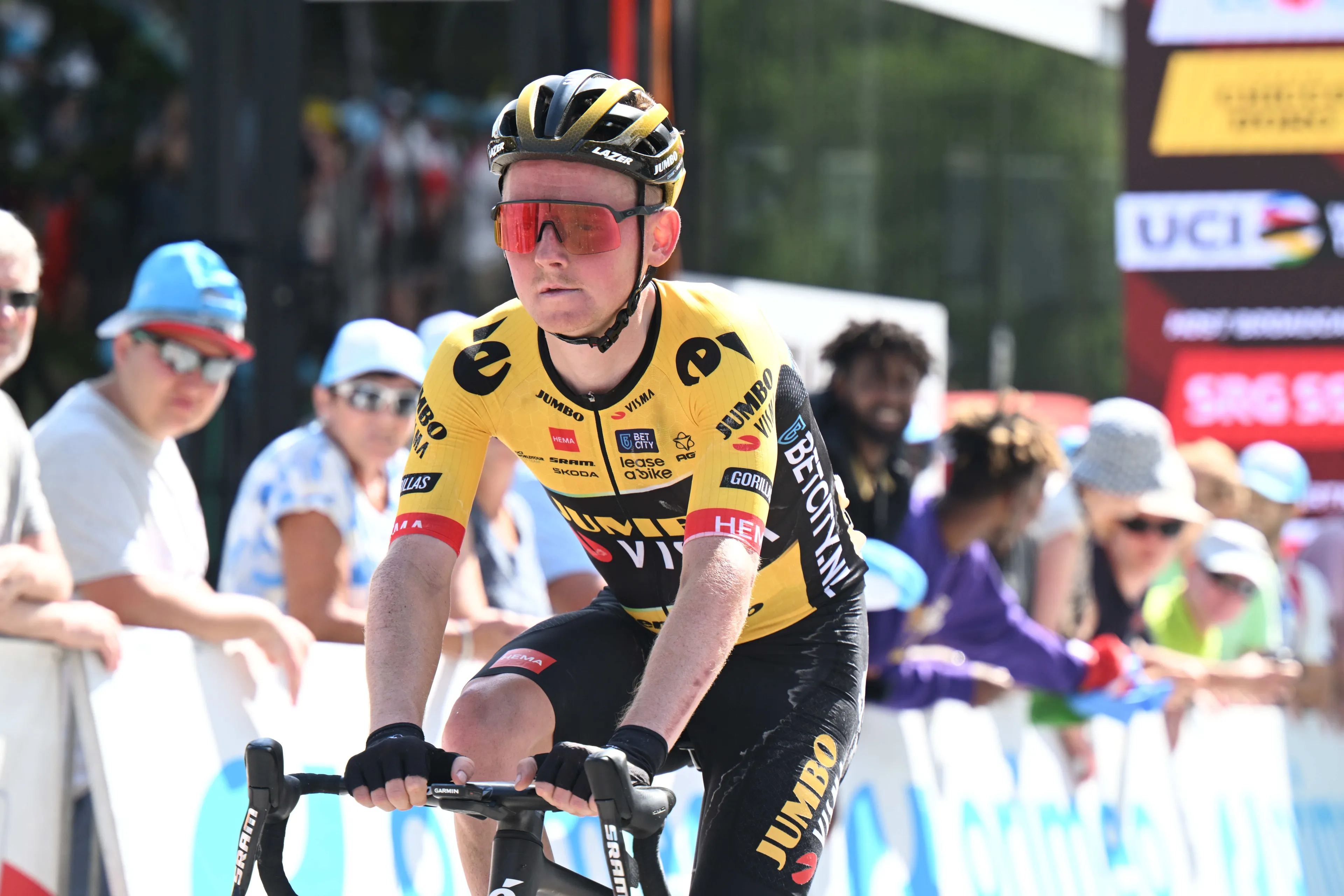 Sam Oomen verlaat Jumbo-Visma en verkast naar Lidl-Trek: 'Sterkste jaren liggen nog voor me'