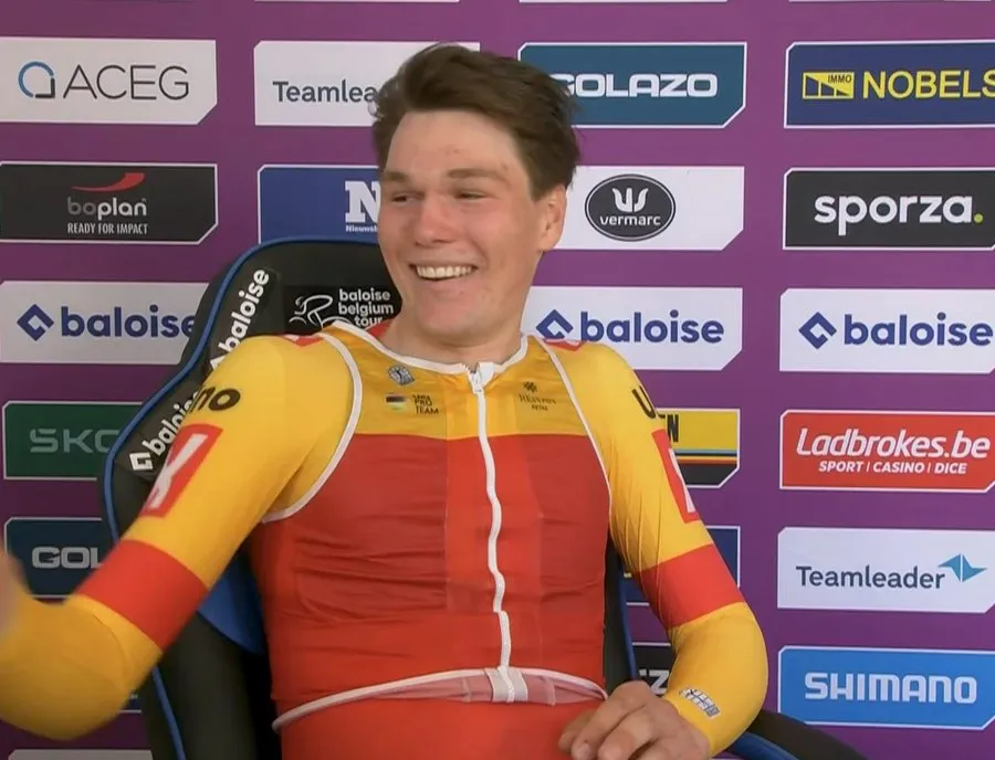 Krachtmens Waerenskjold zet Jakobsen en Pedersen met verrassende move een hak in Denemarken